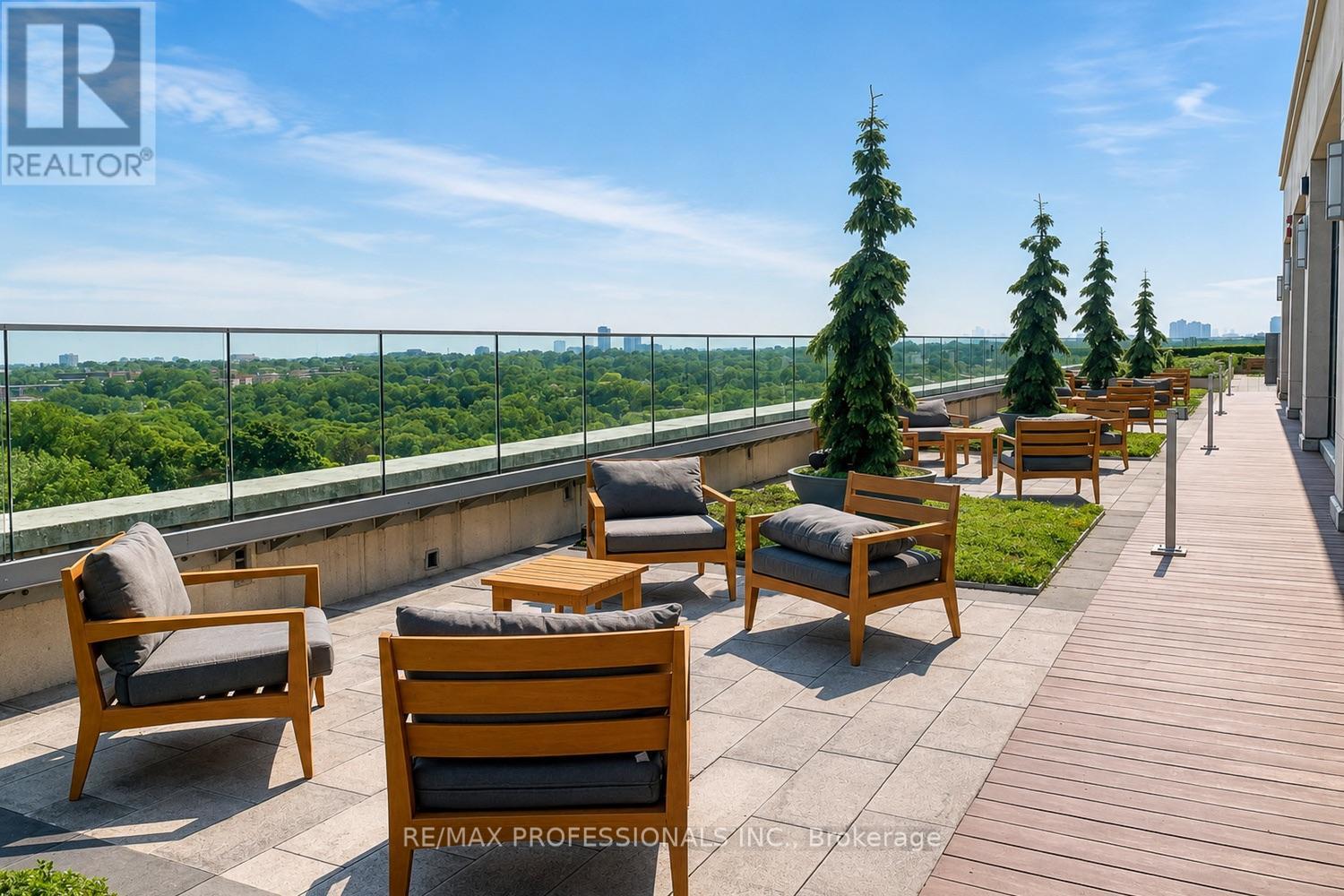 417 - 2 Old Mill Drive, Toronto, Ontario  M6S 0A2 - Photo 44 - W13666332