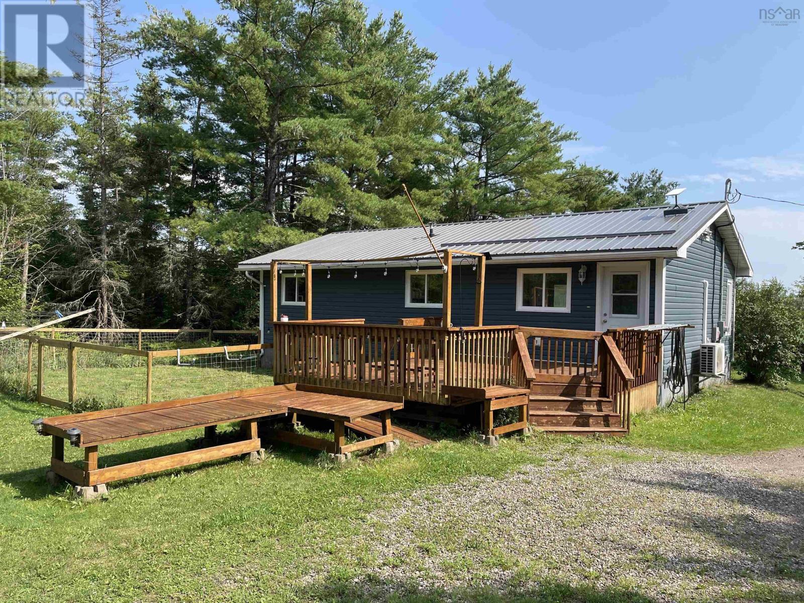 1231 289 Highway, Brookfield, Nova Scotia  B0N 1C0 - Photo 2 - 202620308