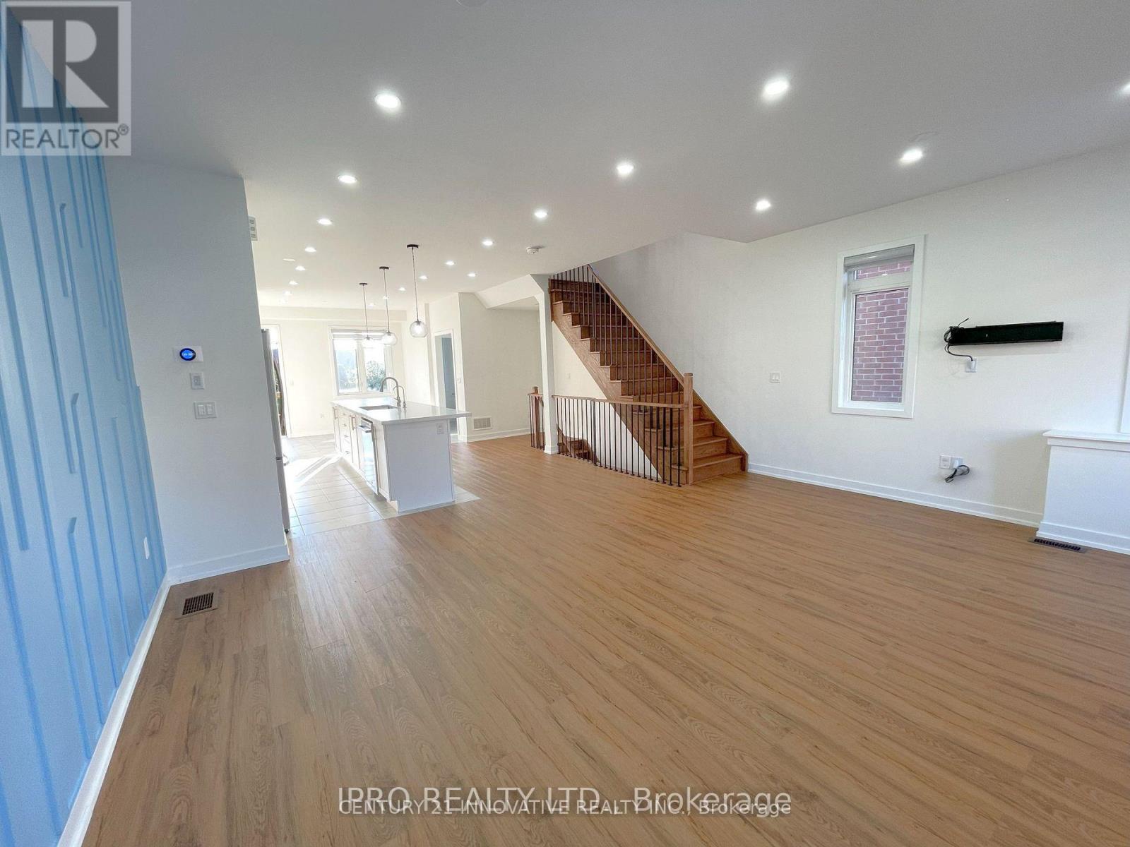 912 Kicking Horse Path, Oshawa, Ontario  L1J 0B4 - Photo 14 - E13679540