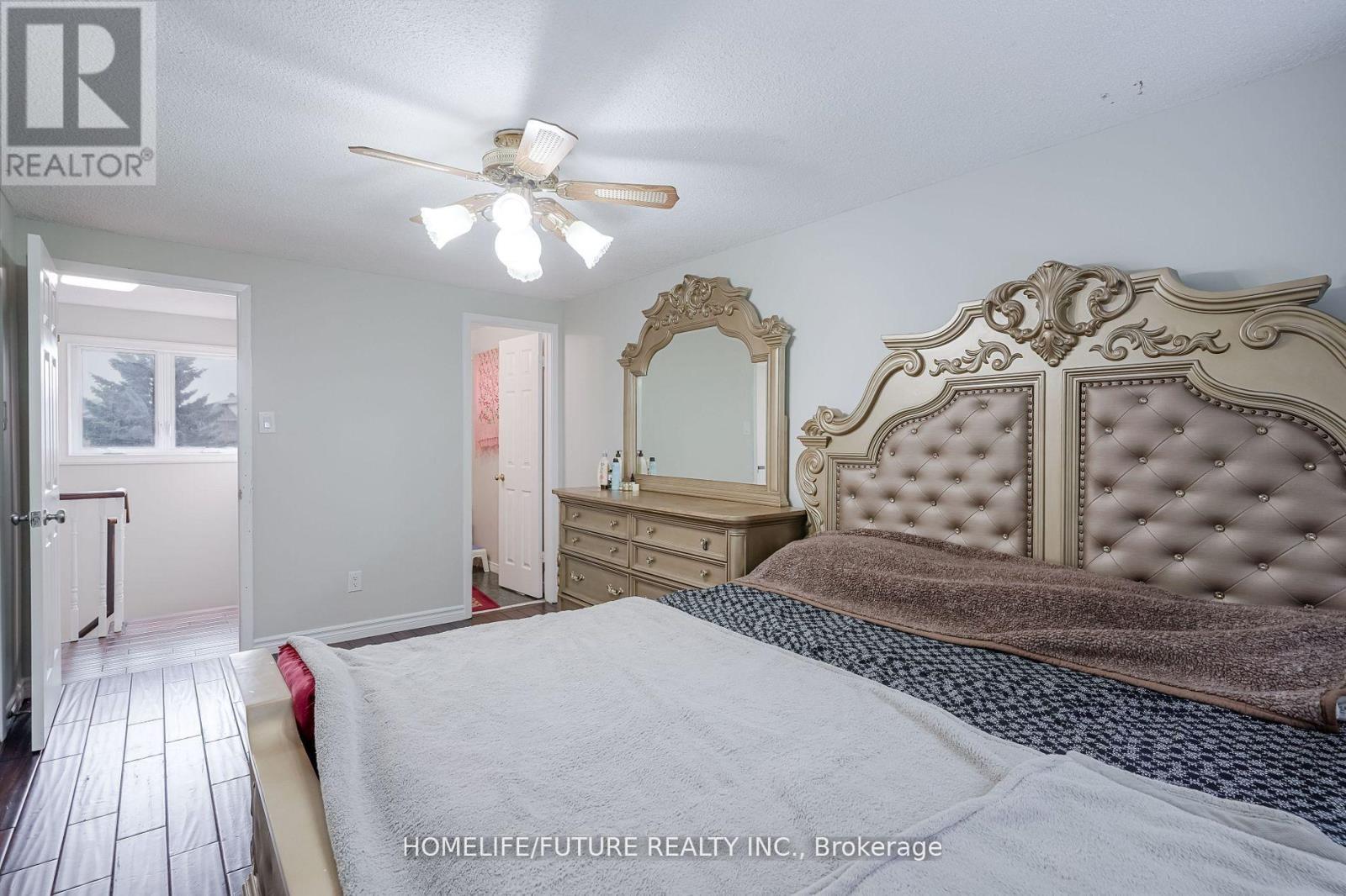 Main & 2nd Flr - 47 Carisbrooke Square, Toronto, Ontario  M1B 4M5 - Photo 25 - E13679560
