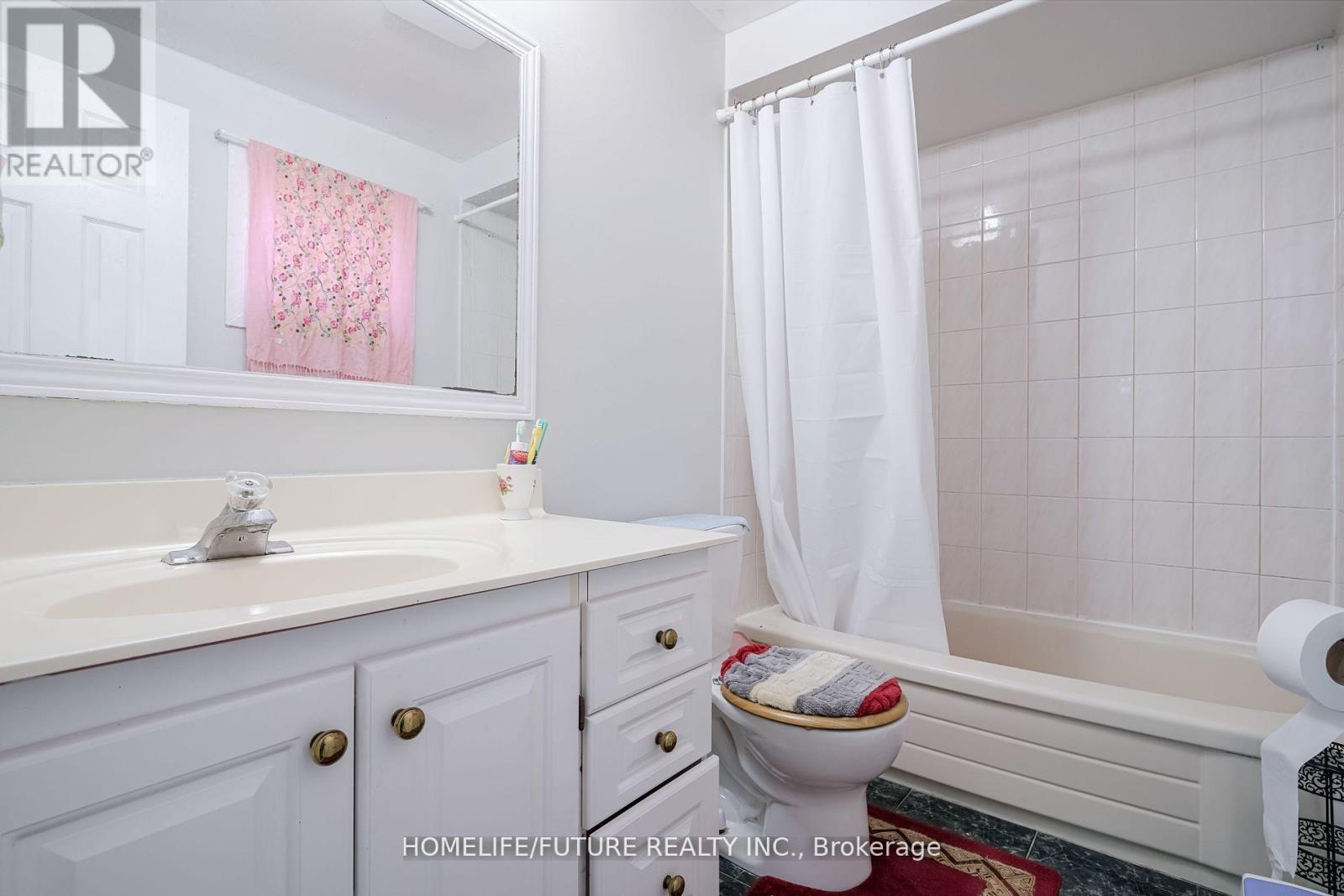 Main & 2nd Flr - 47 Carisbrooke Square, Toronto, Ontario  M1B 4M5 - Photo 26 - E13679560