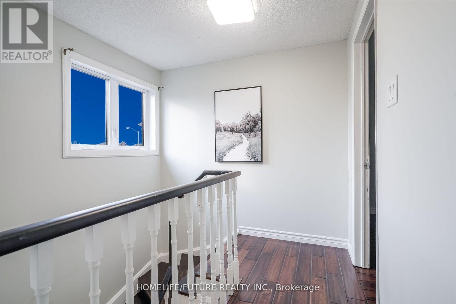 Main & 2nd Flr - 47 Carisbrooke Square, Toronto, Ontario  M1B 4M5 - Photo 34 - E13679560