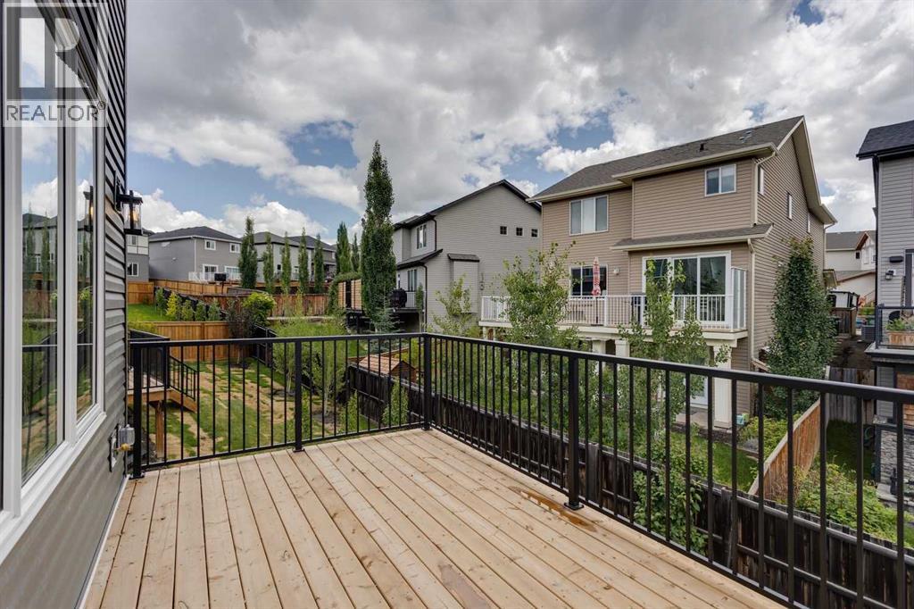 46 Heritage Close, Cochrane, Alberta  T4C 3G8 - Photo 5 - A2319692