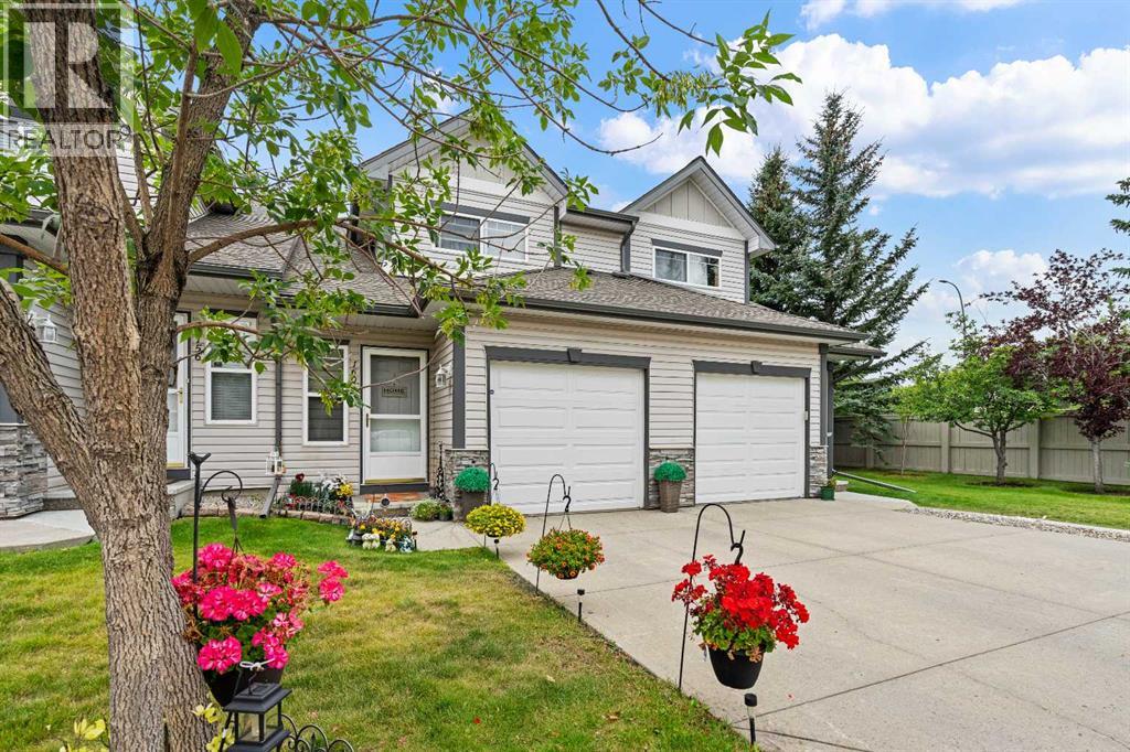 160 Millview Green SW, Calgary, Alberta T2W 3W1 - Photo 2 - A2334284