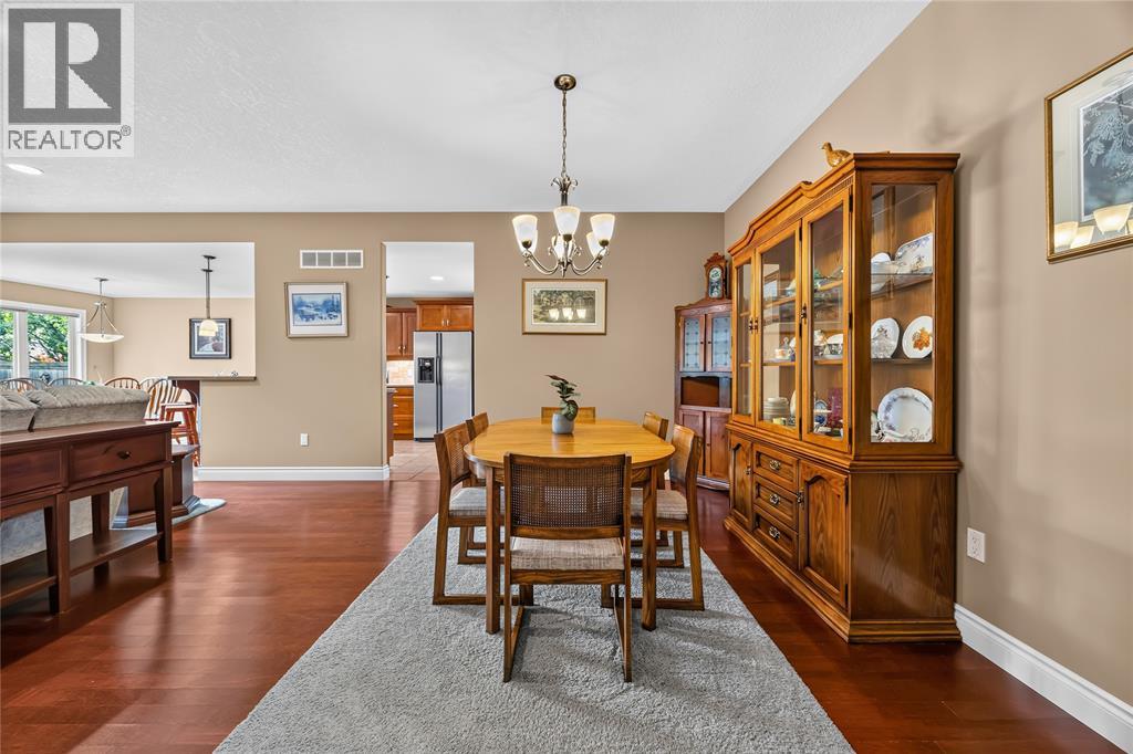 169 AUGUSTA BOULEVARD Sarnia Ontario Canada N7W0A1 5