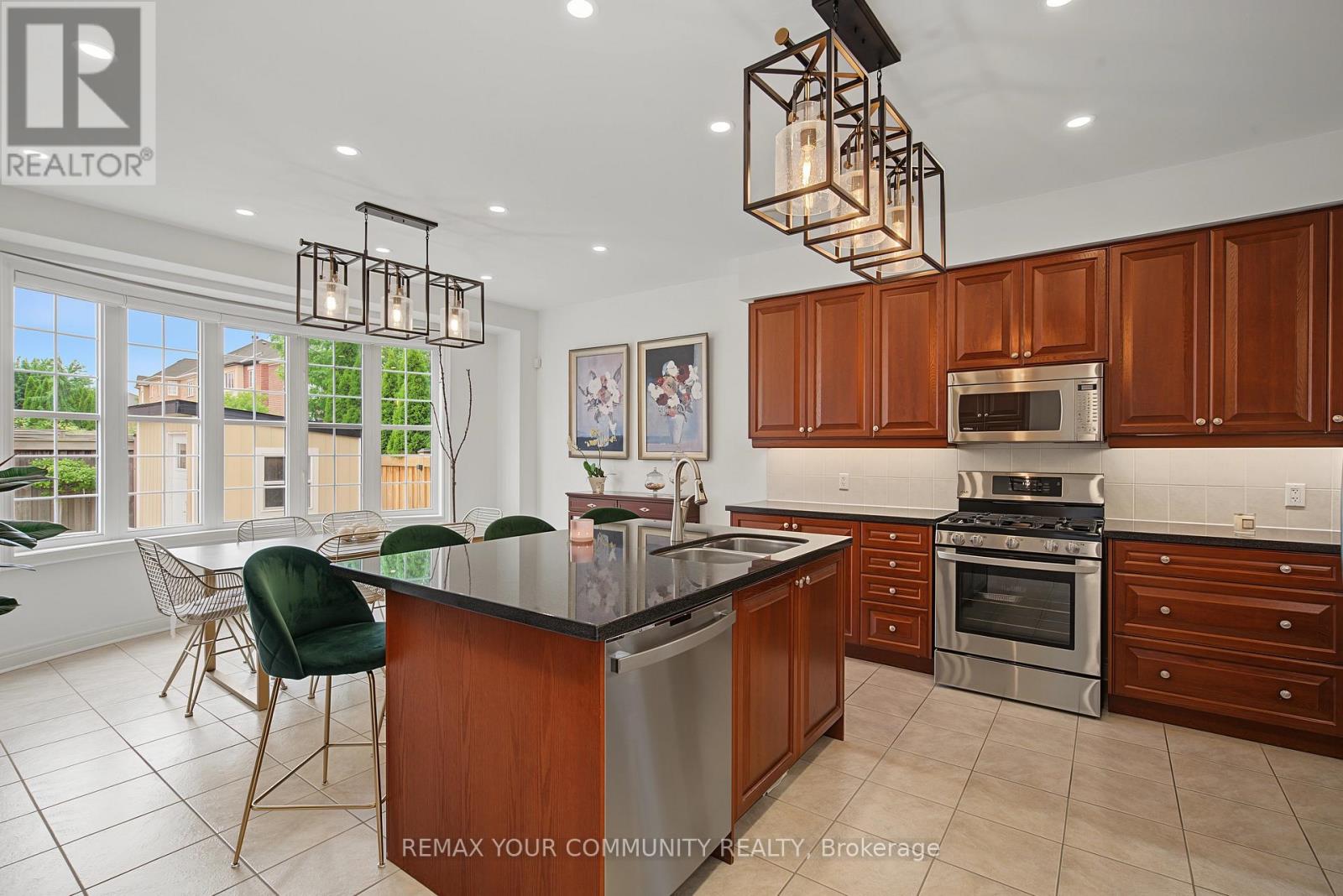 8 Yemina Gate, Vaughan, Ontario  L6A 0G9 - Photo 13 - N13679618