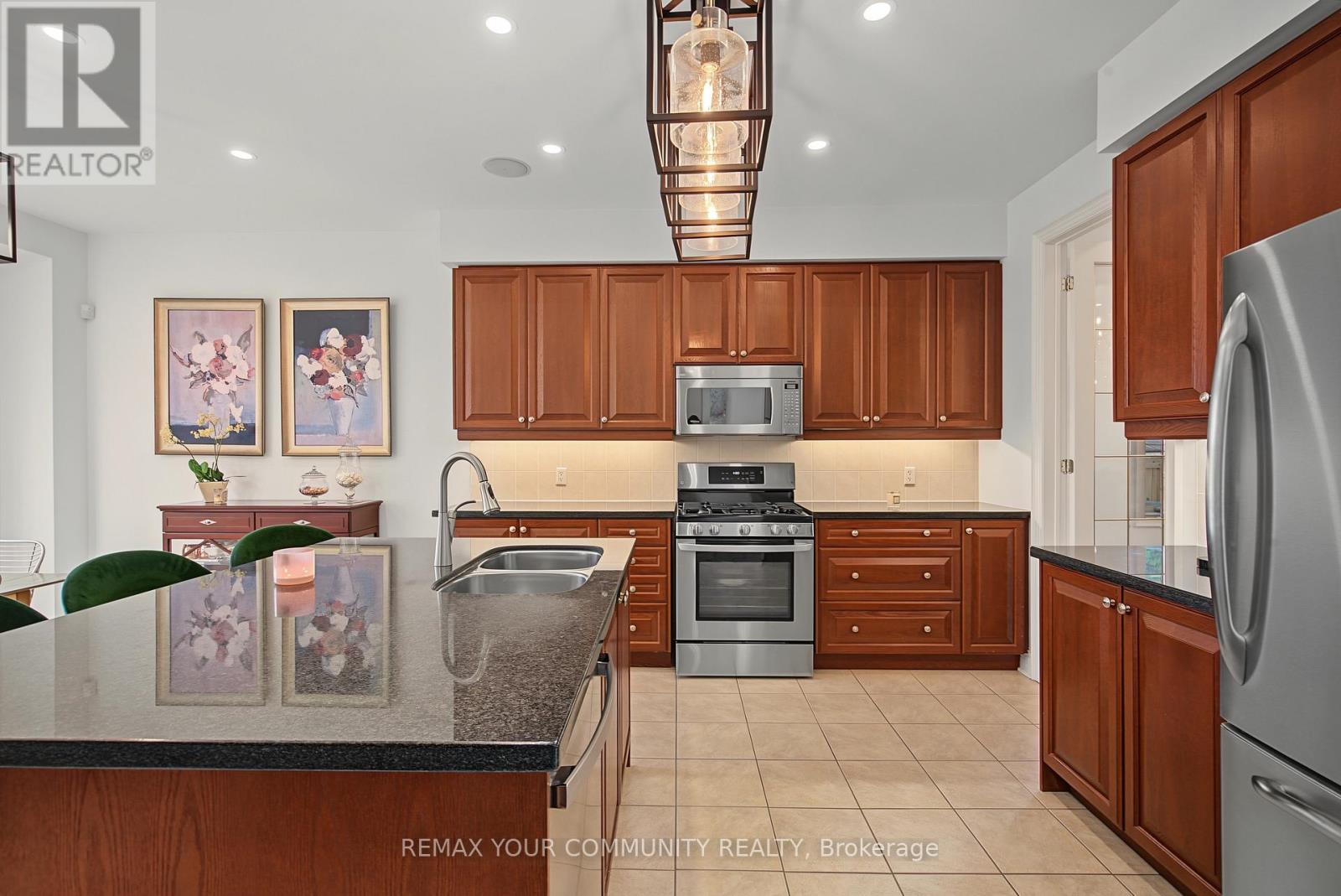 8 Yemina Gate, Vaughan, Ontario  L6A 0G9 - Photo 14 - N13679618