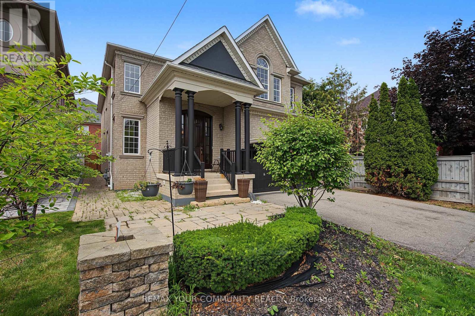 8 Yemina Gate, Vaughan, Ontario  L6A 0G9 - Photo 2 - N13679618