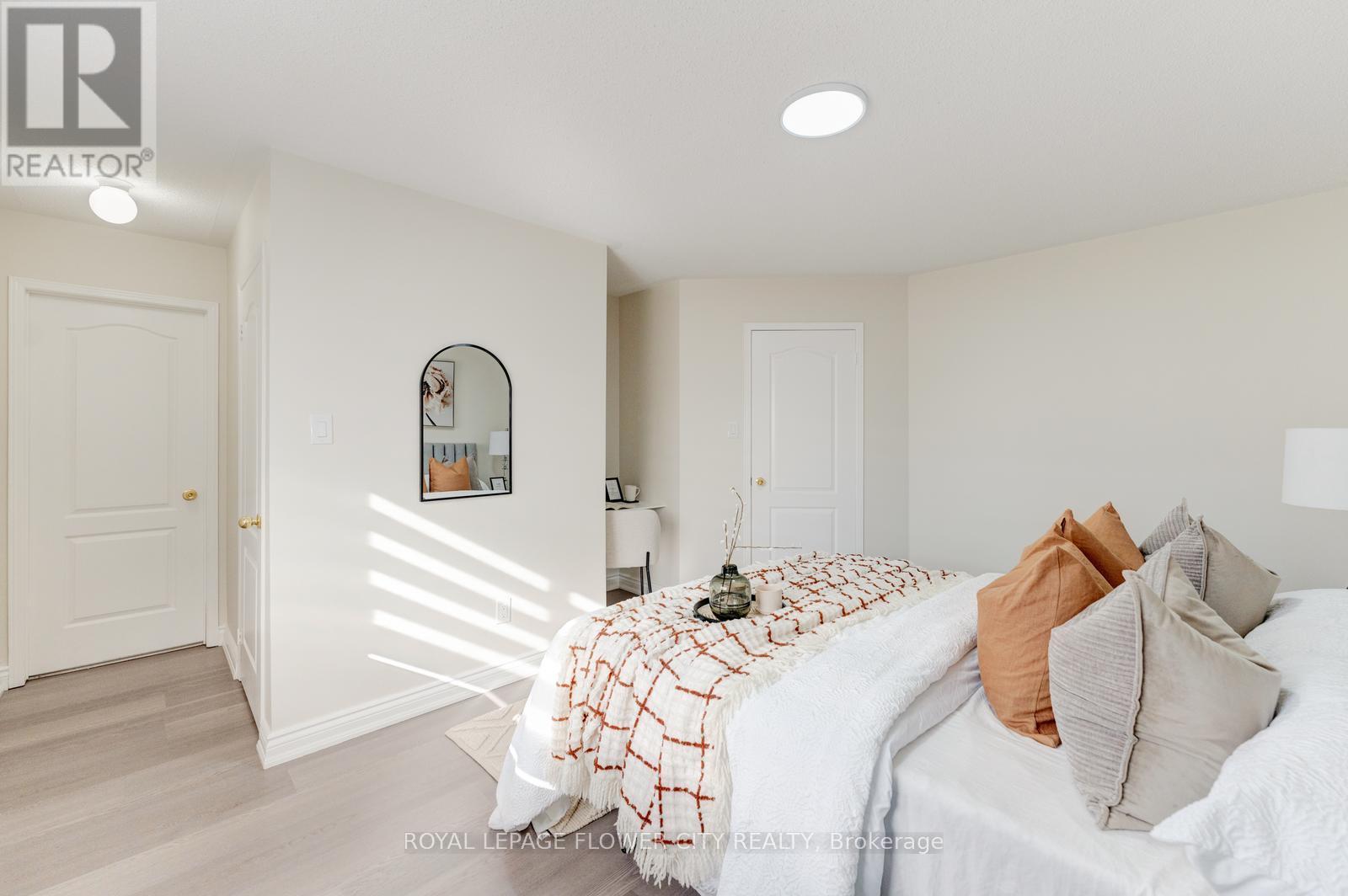 7 Penbridge Circle, Brampton, Ontario  L7A 2P8 - Photo 32 - W13679568