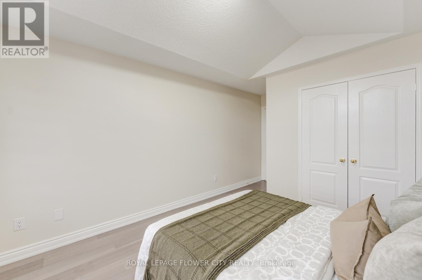 7 Penbridge Circle, Brampton, Ontario  L7A 2P8 - Photo 41 - W13679568