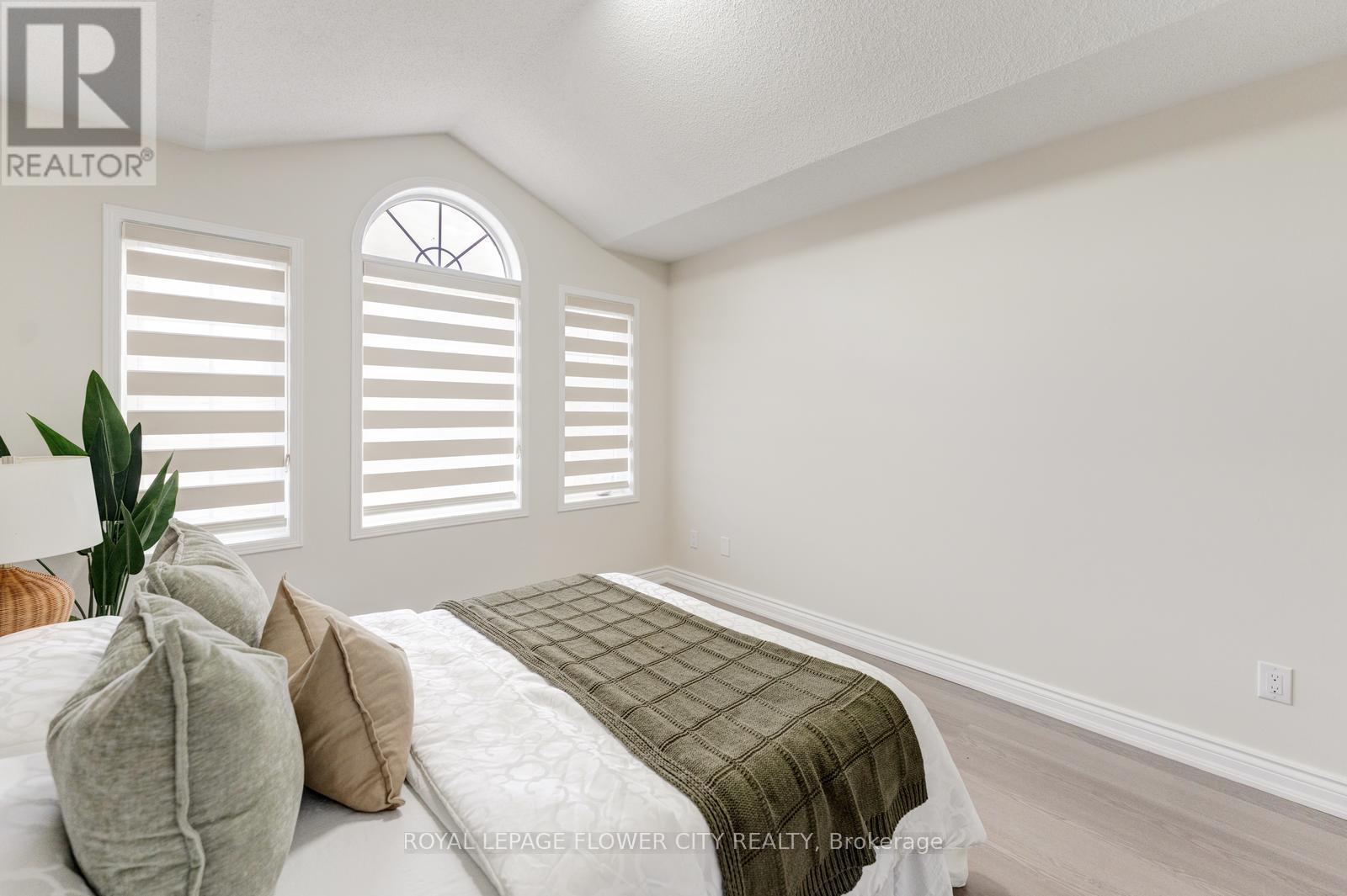 7 Penbridge Circle, Brampton, Ontario  L7A 2P8 - Photo 42 - W13679568
