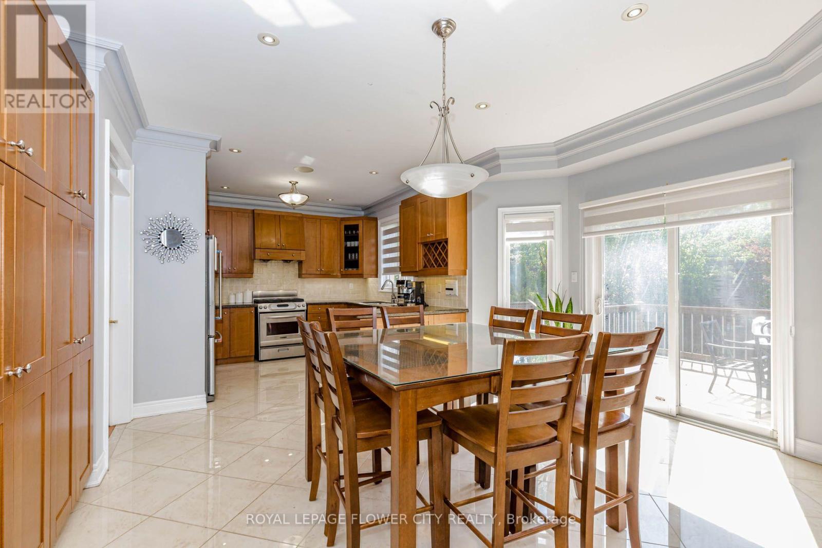 1058 Agram Drive, Oakville, Ontario  L6H 7L6 - Photo 20 - W13679590