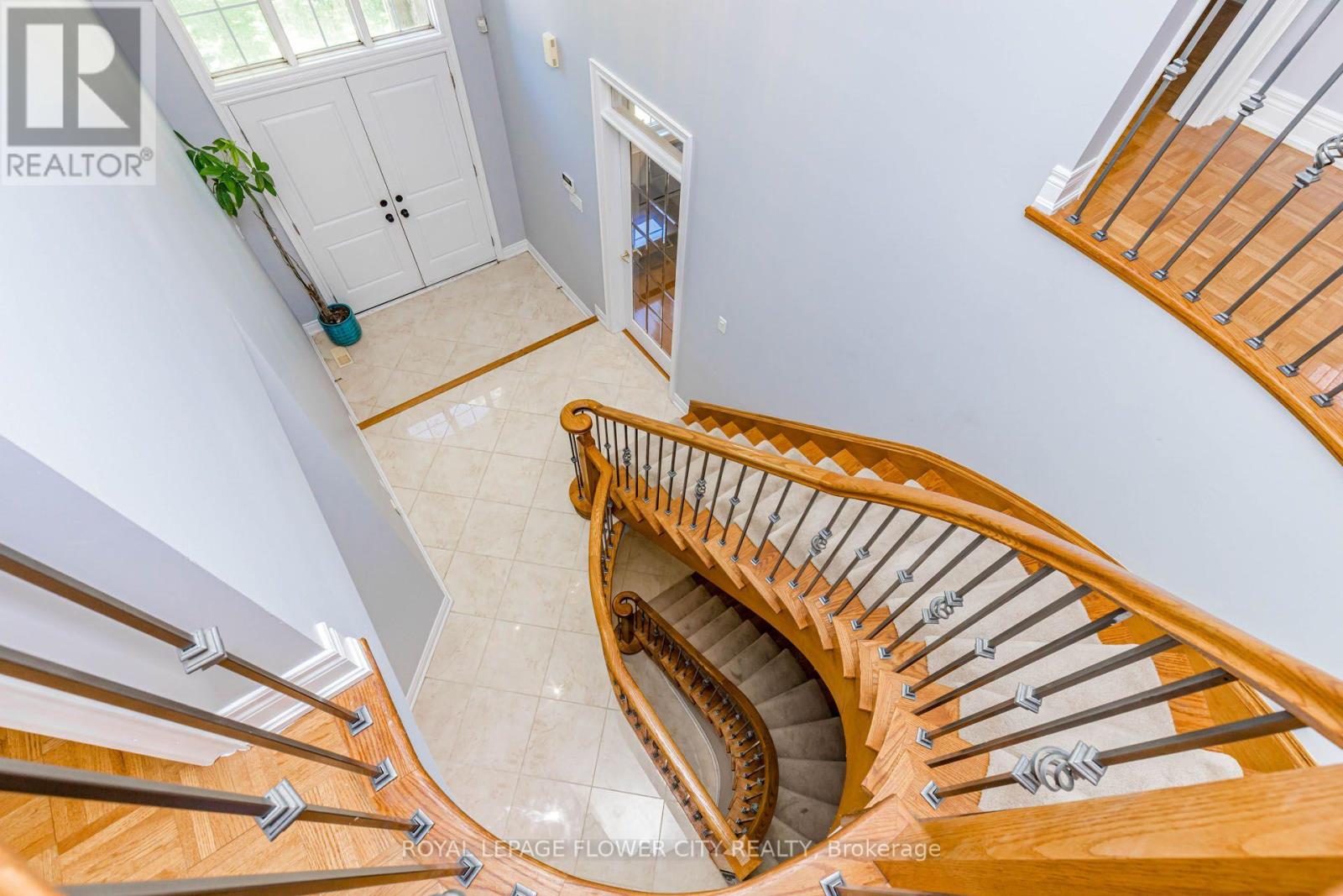 1058 Agram Drive, Oakville, Ontario  L6H 7L6 - Photo 27 - W13679590