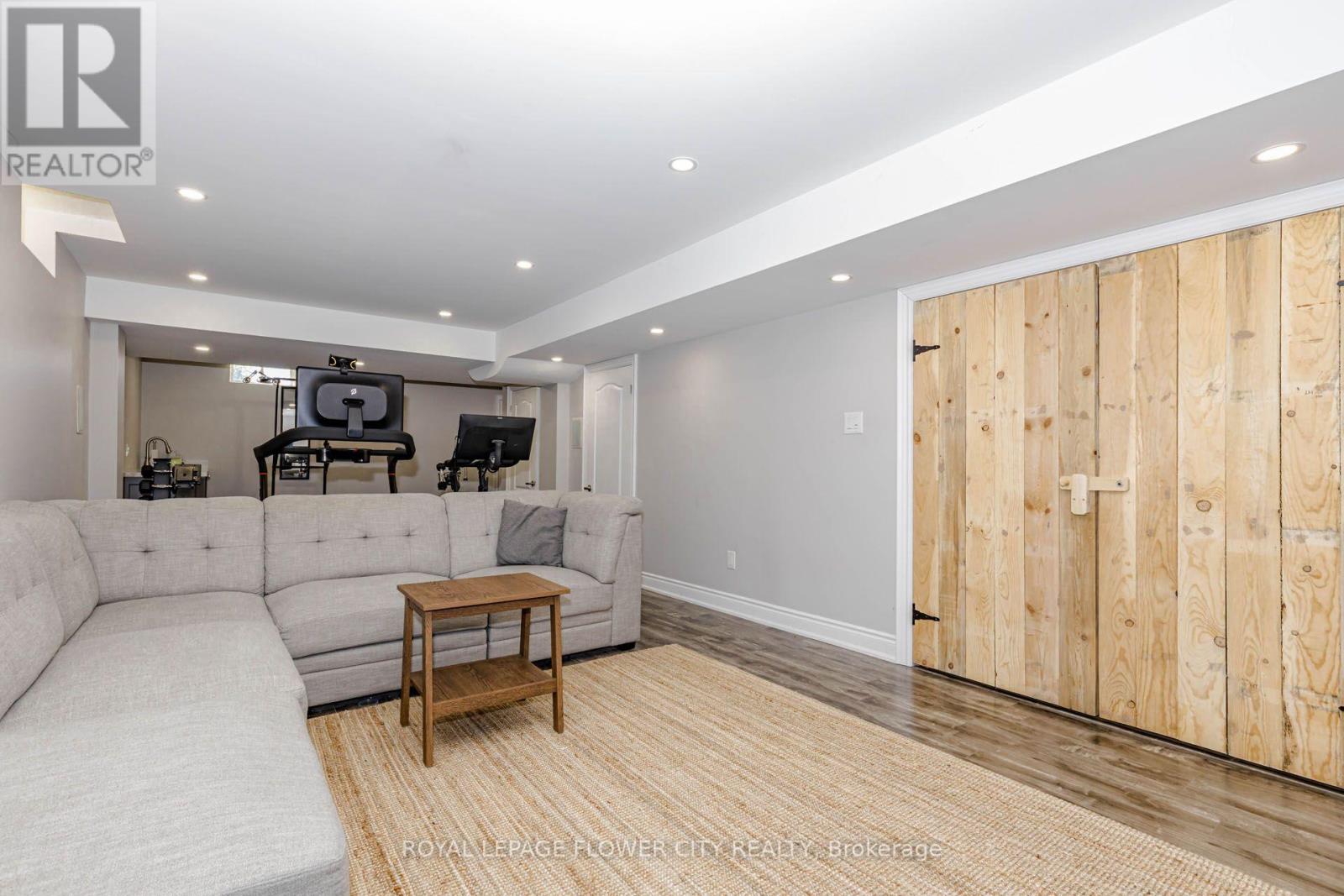 1058 Agram Drive, Oakville, Ontario  L6H 7L6 - Photo 42 - W13679590