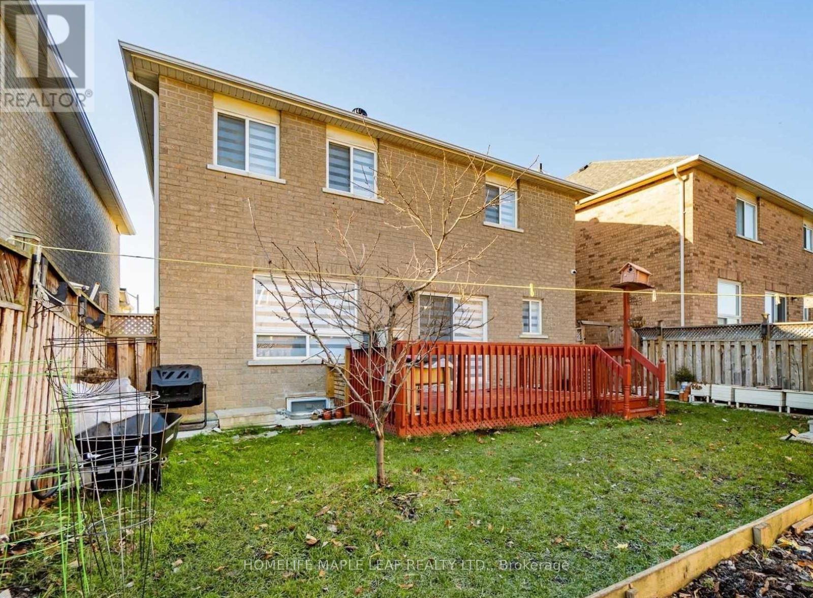 343 Edenbrook Hill Drive, Brampton, Ontario  L7A 2L3 - Photo 7 - W13679598