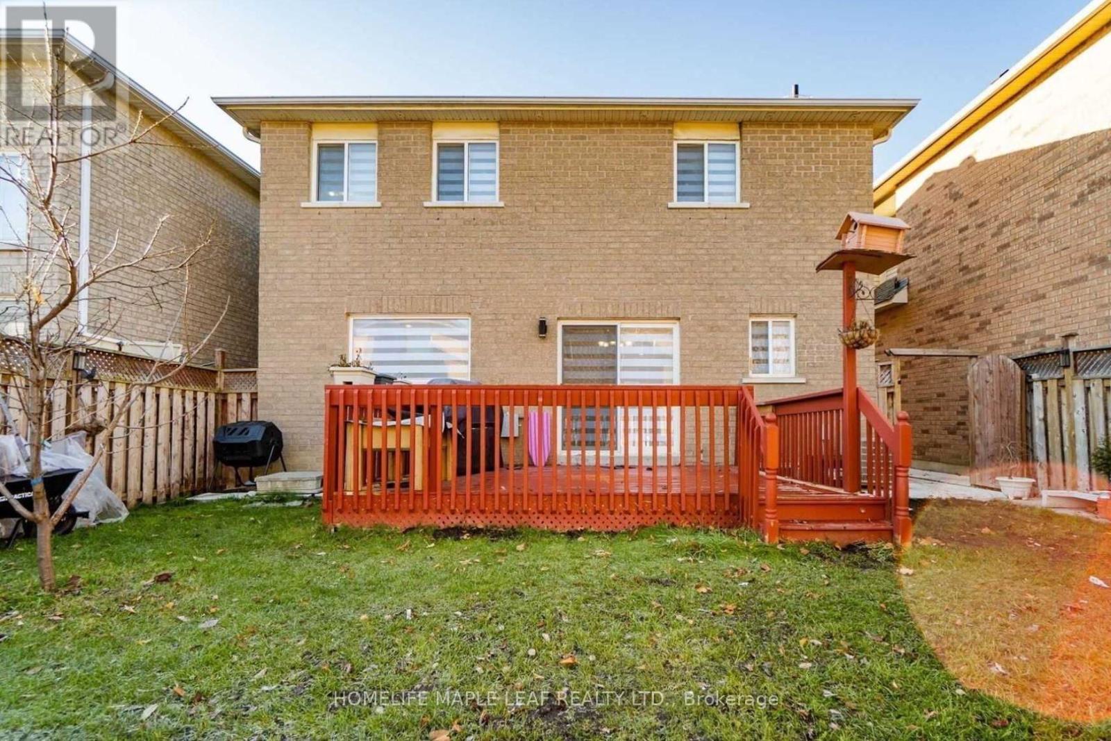 343 Edenbrook Hill Drive, Brampton, Ontario  L7A 2L3 - Photo 8 - W13679598