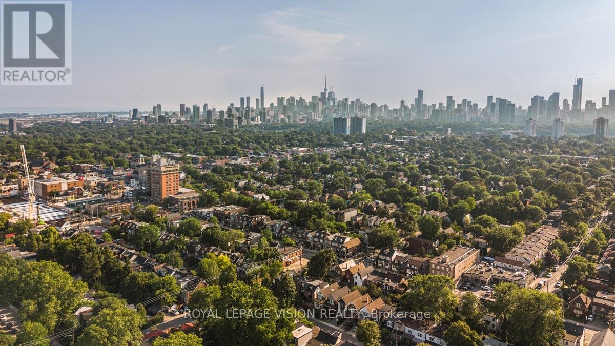 819 Pape Avenue, Toronto, Ontario  M4K 3V1 - Photo 31 - E13500406