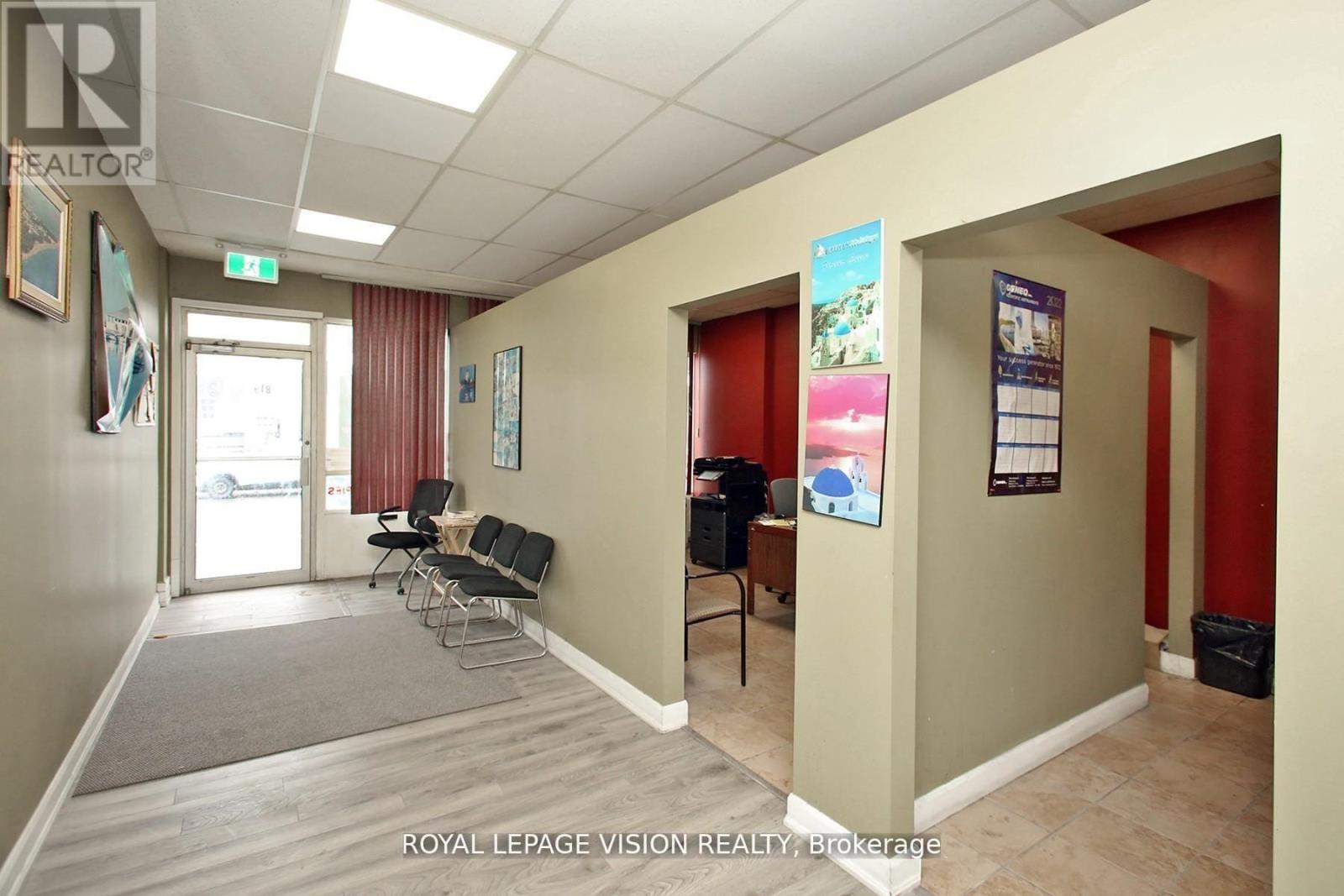 819 Pape Avenue, Toronto, Ontario  M4K 3V1 - Photo 9 - E13500406