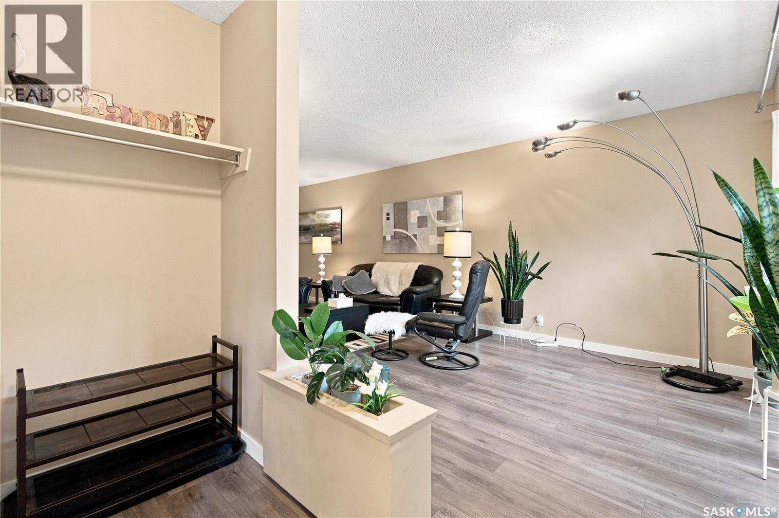 80 Spence Street, Regina, Saskatchewan  S4S 4H4 - Photo 3 - SK045699