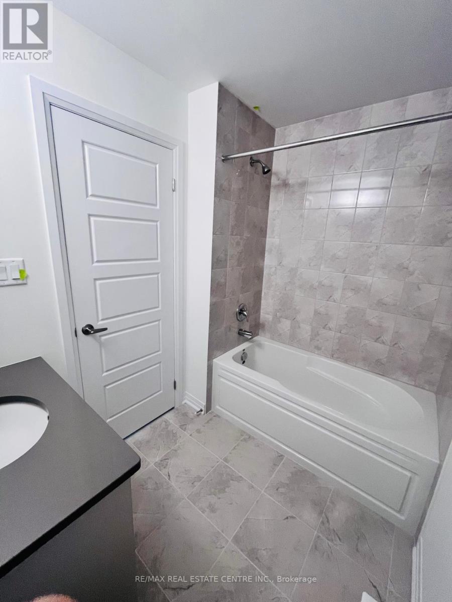 331 Port Crescent, Welland, Ontario  L3B 0N3 - Photo 13 - X13679548