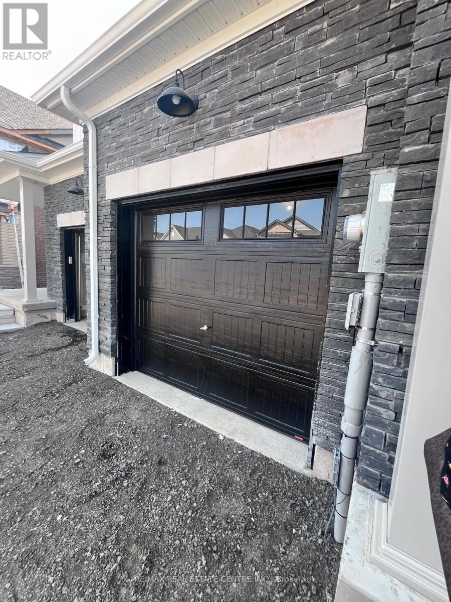 331 Port Crescent, Welland, Ontario  L3B 0N3 - Photo 2 - X13679548