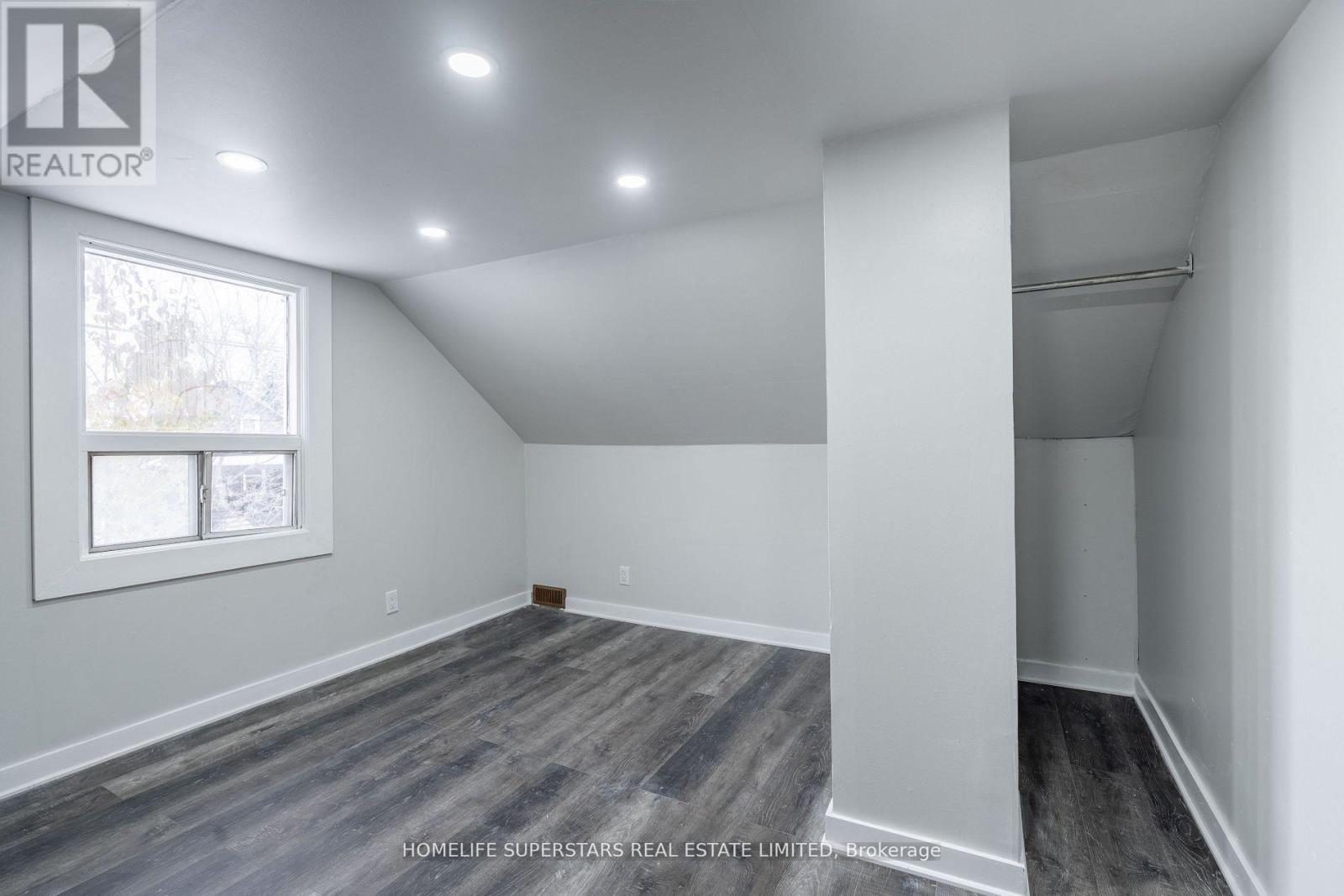 4550 Homewood Avenue, Niagara Falls, Ontario  L2E 4X8 - Photo 20 - X13679602
