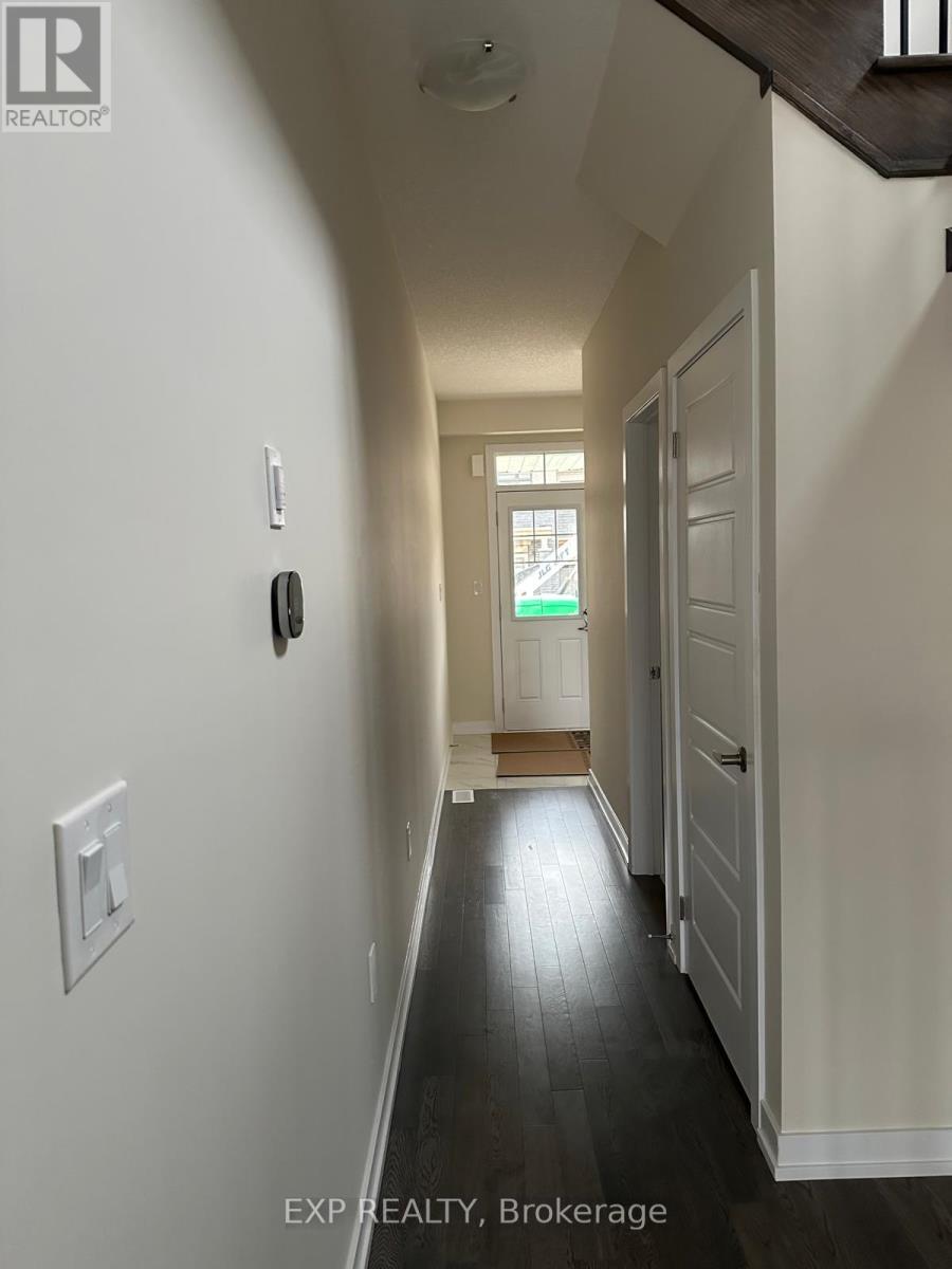 128 Lilac Circle, Haldimand, Ontario  N3W 0H8 - Photo 3 - X13679608