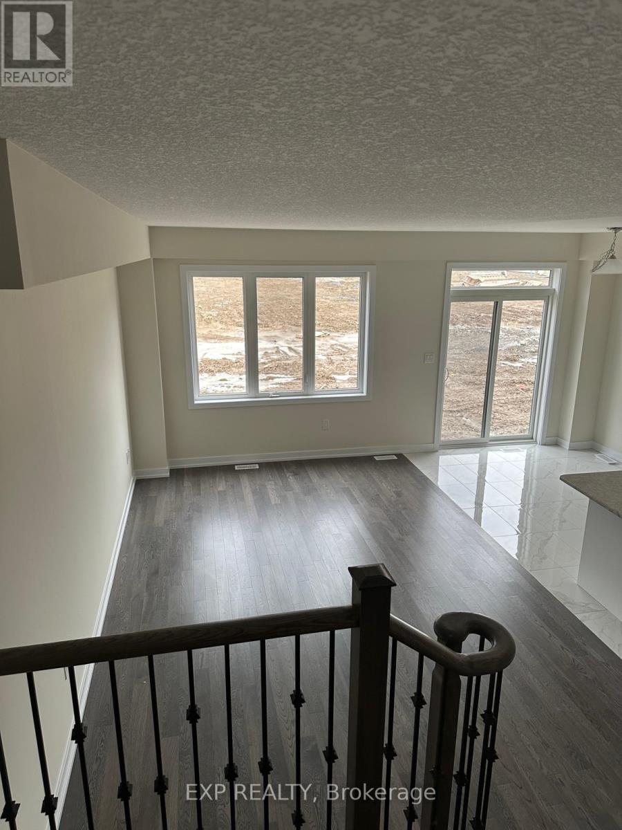 128 Lilac Circle, Haldimand, Ontario  N3W 0H8 - Photo 4 - X13679608