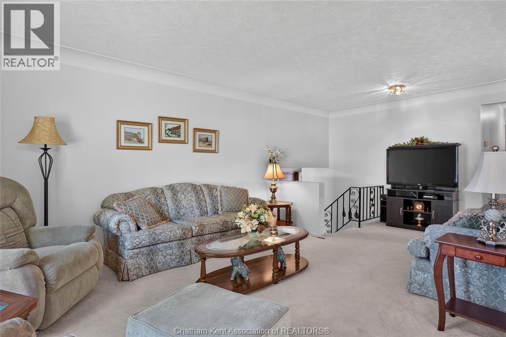 18 Cameo Drive, Leamington, Ontario  N8H 1J2 - Photo 4 - 26018933