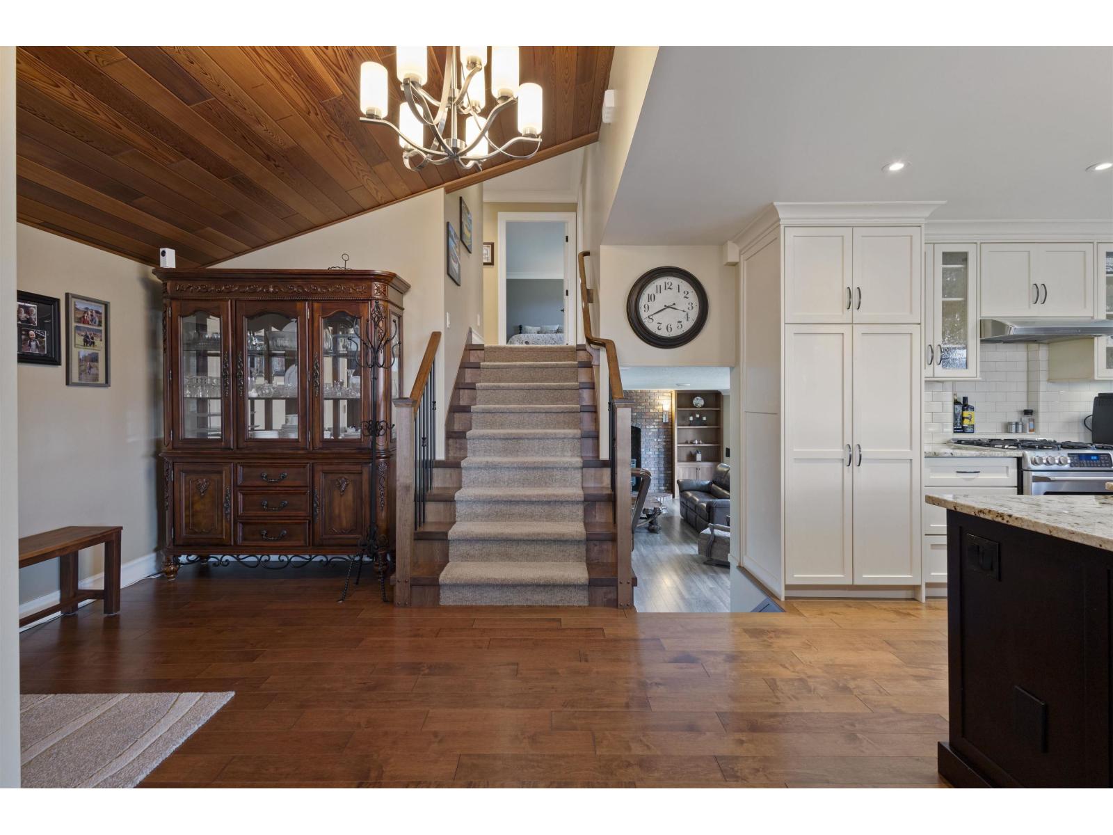 1404 Townline Road, Abbotsford, British Columbia  V2T 6E1 - Photo 10 - R3123054