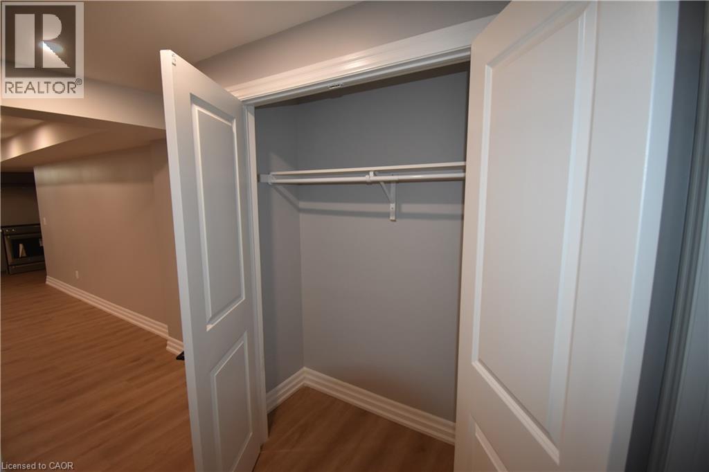 1294 Coric Avenue Unit# 2, Burlington, Ontario  L7R 3S3 - Photo 11 - 40855835