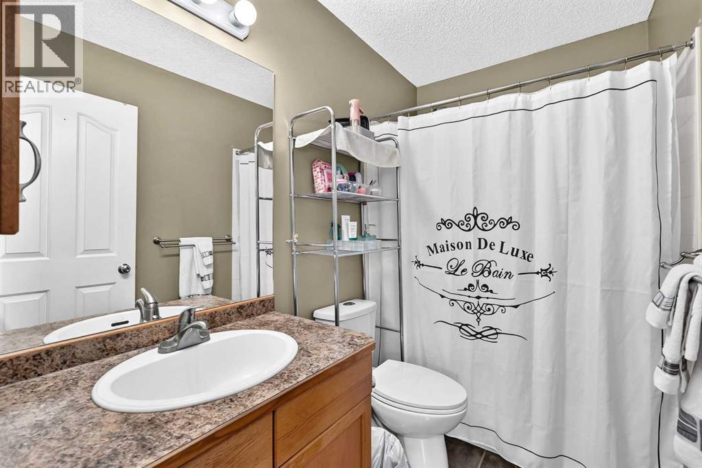 27 Erin Meadow Crescent SE, Calgary, Alberta  T2B 3L5 - Photo 22 - A2334475