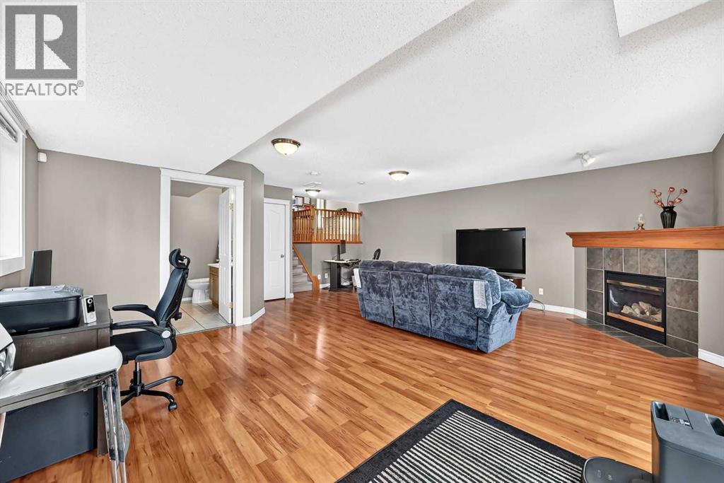 27 Erin Meadow Crescent SE, Calgary, Alberta  T2B 3L5 - Photo 28 - A2334475