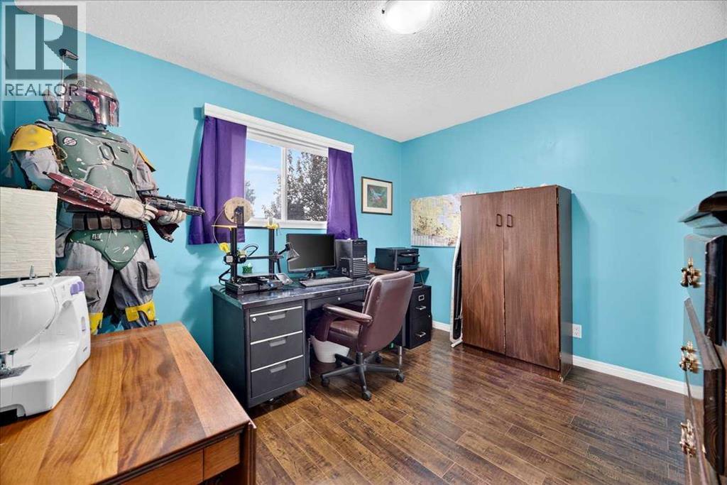 661 12 Avenue, Carstairs, Alberta  T0M 0N0 - Photo 18 - A2337406