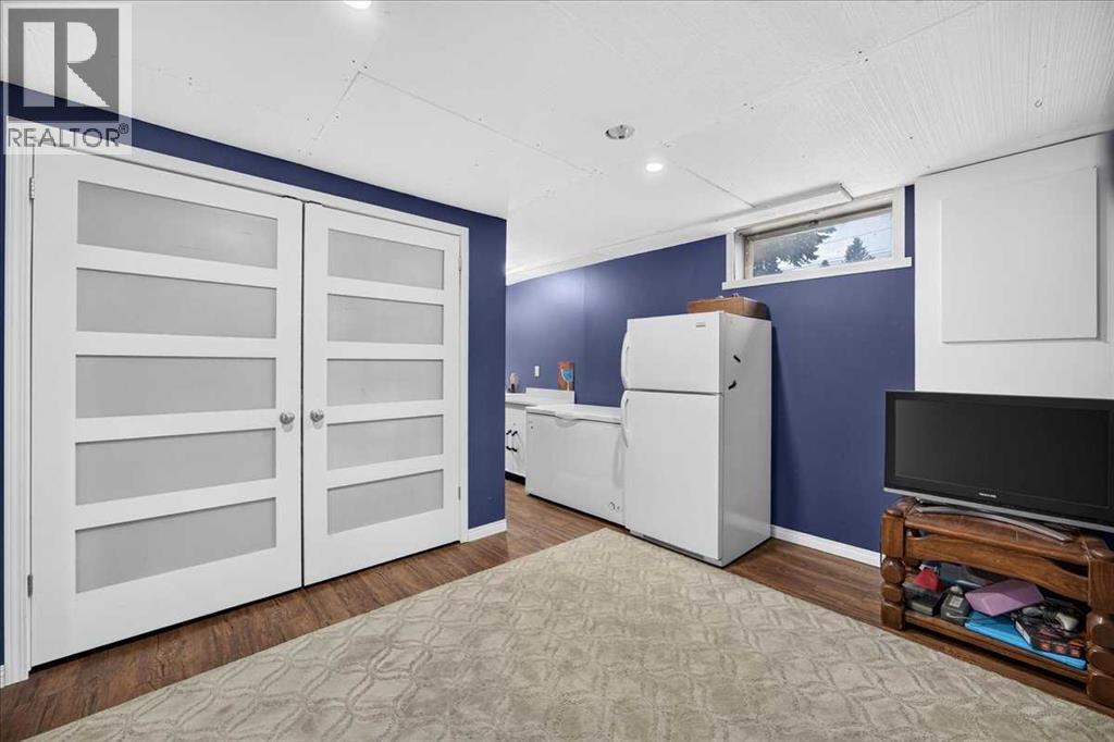 661 12 Avenue, Carstairs, Alberta  T0M 0N0 - Photo 36 - A2337406