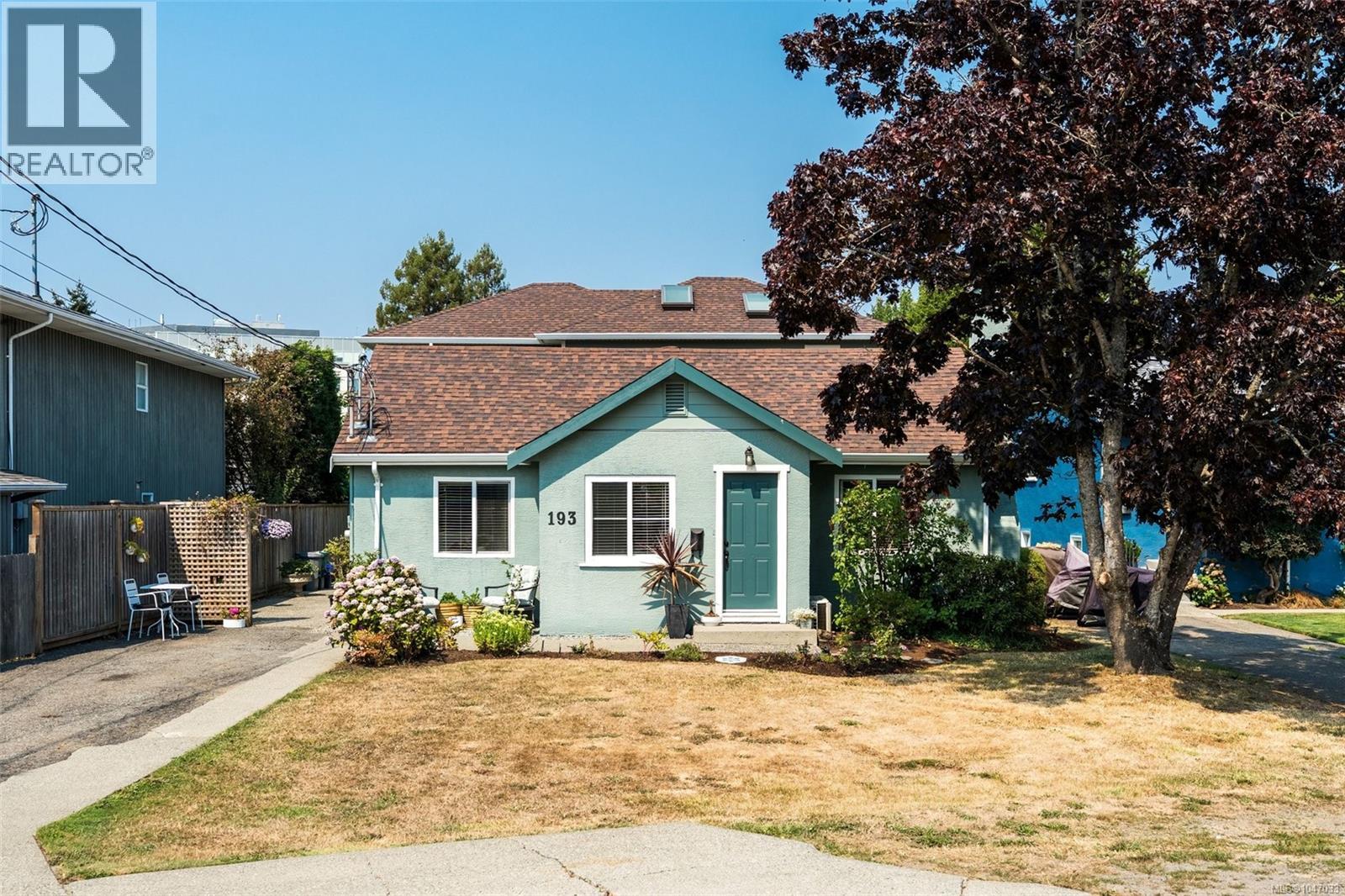 193 Quincy St, View Royal, British Columbia  V8Z 5E9 - Photo 2 - 1047033