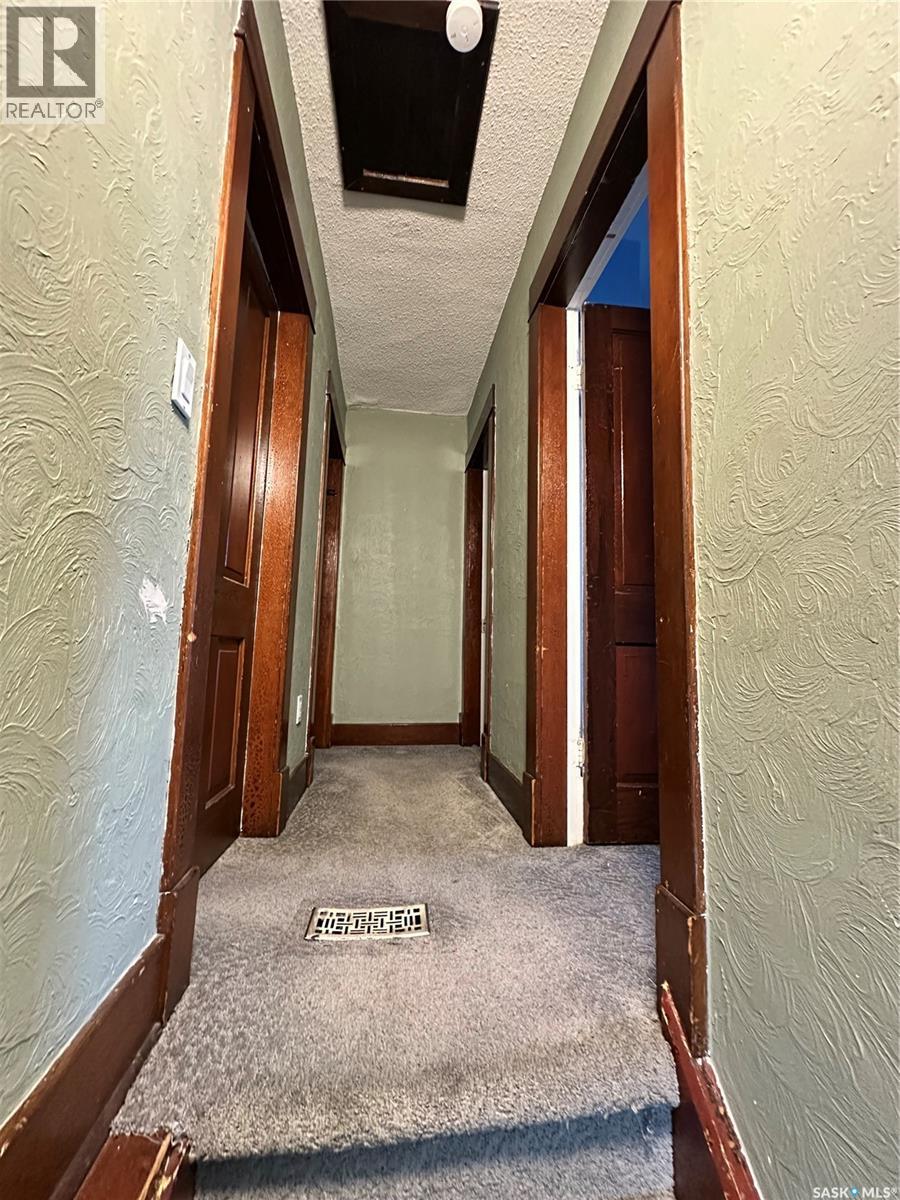118 5th Avenue W, Melville, Saskatchewan  S0A 2P0 - Photo 17 - SK045701