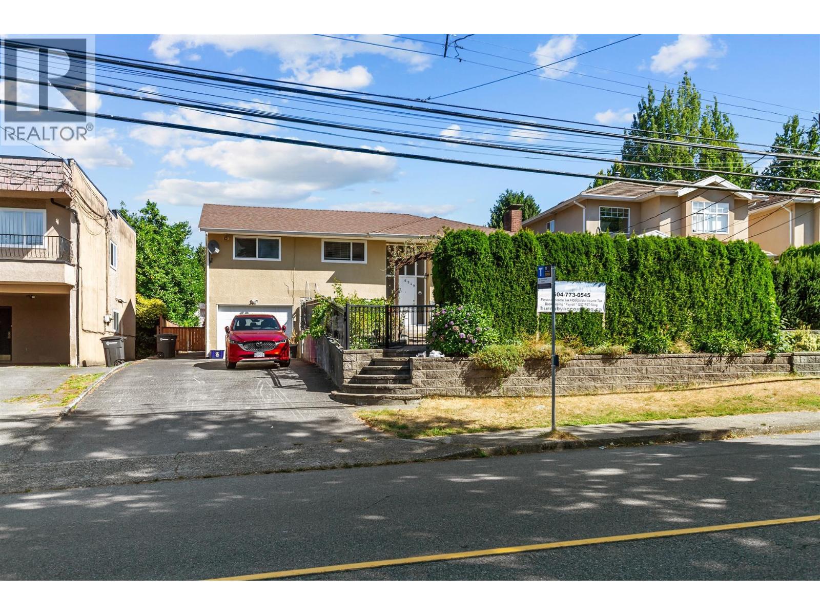 6949 Halifax Street, Burnaby, British Columbia  V5B 2R3 - Photo 3 - R3155975