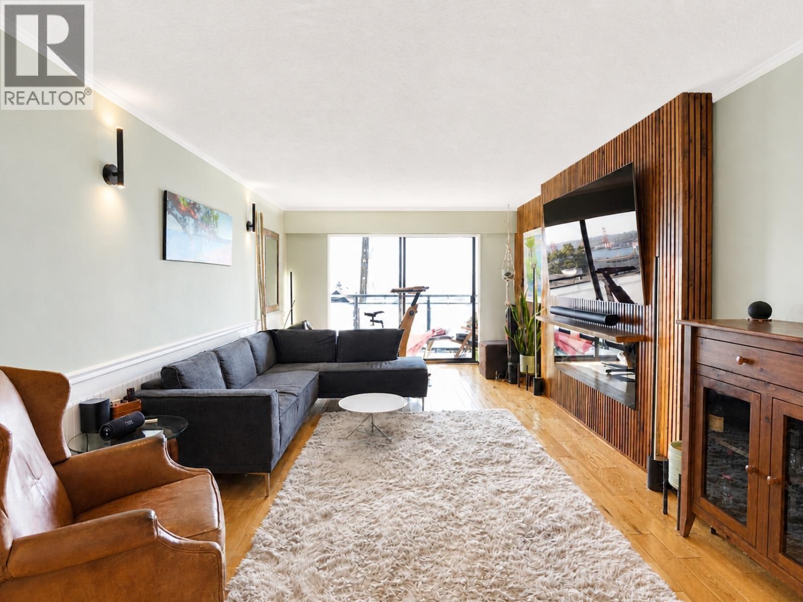 303 441 E 3rd Street, North Vancouver, British Columbia  V7L 1G3 - Photo 4 - R3155894