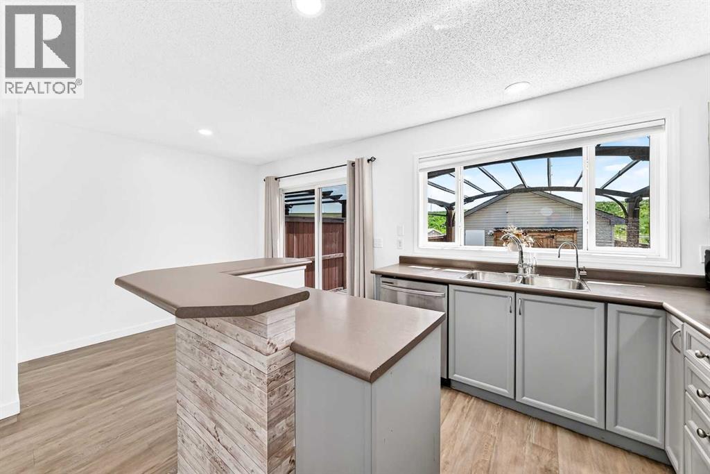294 Elgin View Se, Calgary, Alberta  T2Z 4N6 - Photo 6 - A2327593