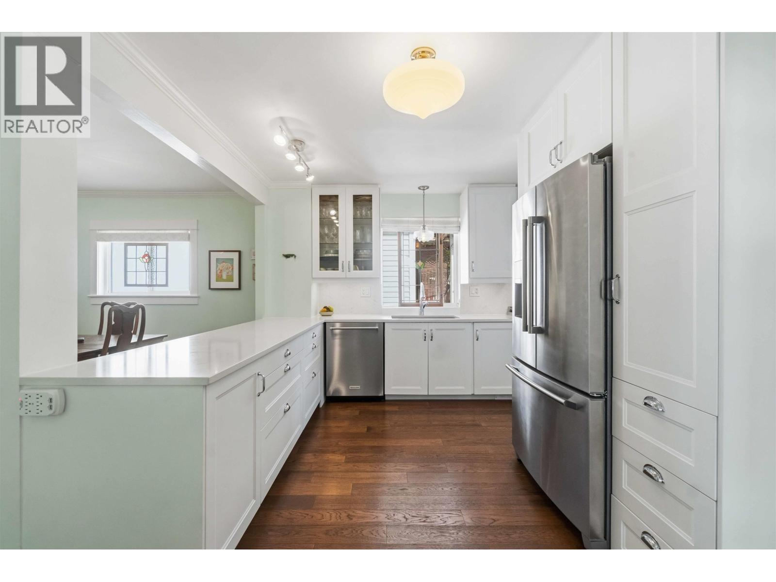 4322 Welwyn Street, Vancouver, British Columbia  V5N 3Z4 - Photo 9 - R3131363