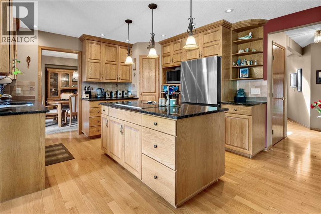 40 Scenic Ridge Place Nw, Calgary, Alberta  T3L 1V3 - Photo 13 - A2333498