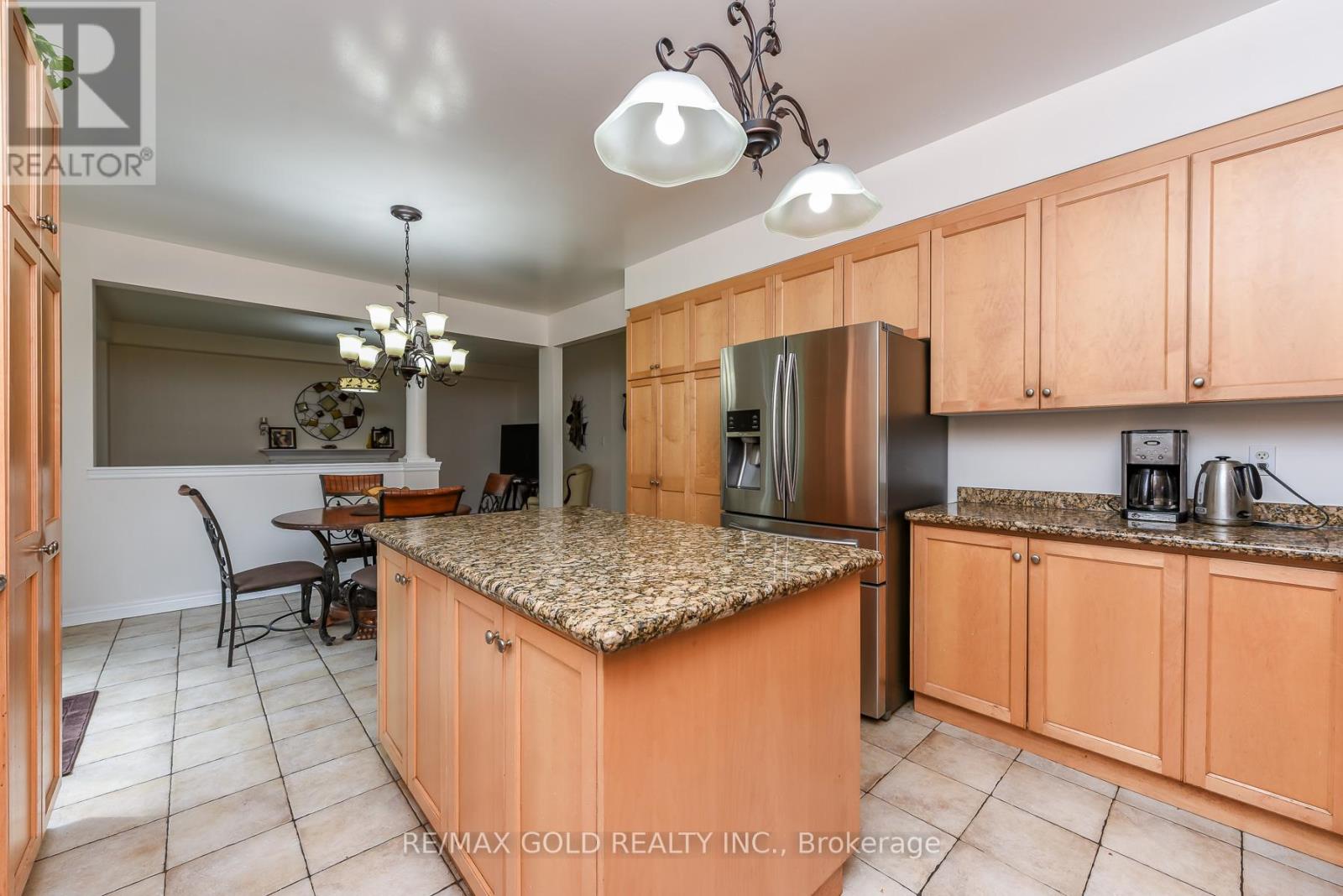 71 Gallview Lane, Brampton, Ontario L6P 1S2 - Photo 11 - W13433264
