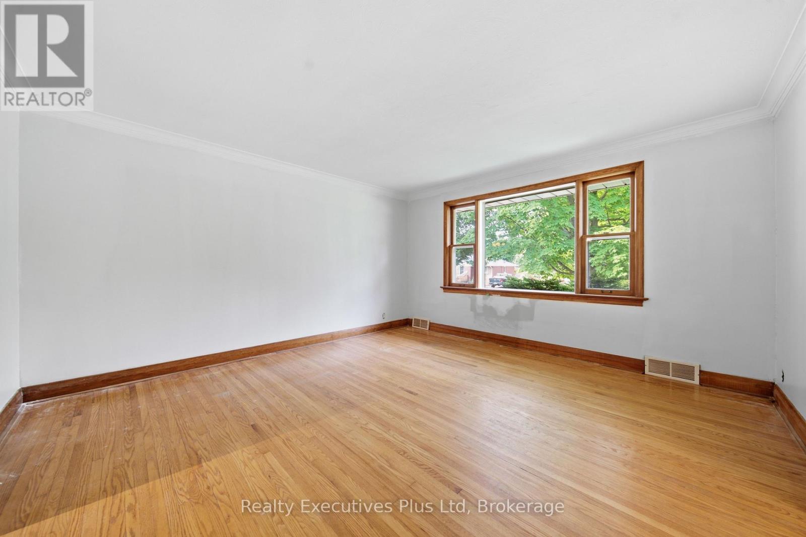 361 Metcalfe Street, Guelph (Riverside Park), Ontario  N1E 4Z5 - Photo 5 - X13679666
