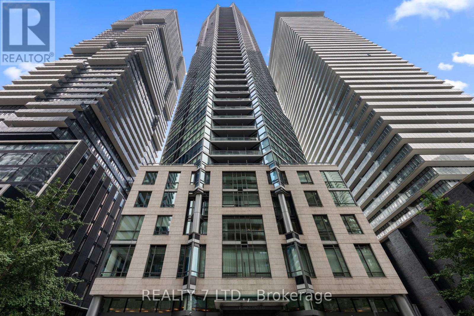 1808 - 45 Charles Street E, Toronto, Ontario M4Y 0B8 - Photo 2 - C13679674