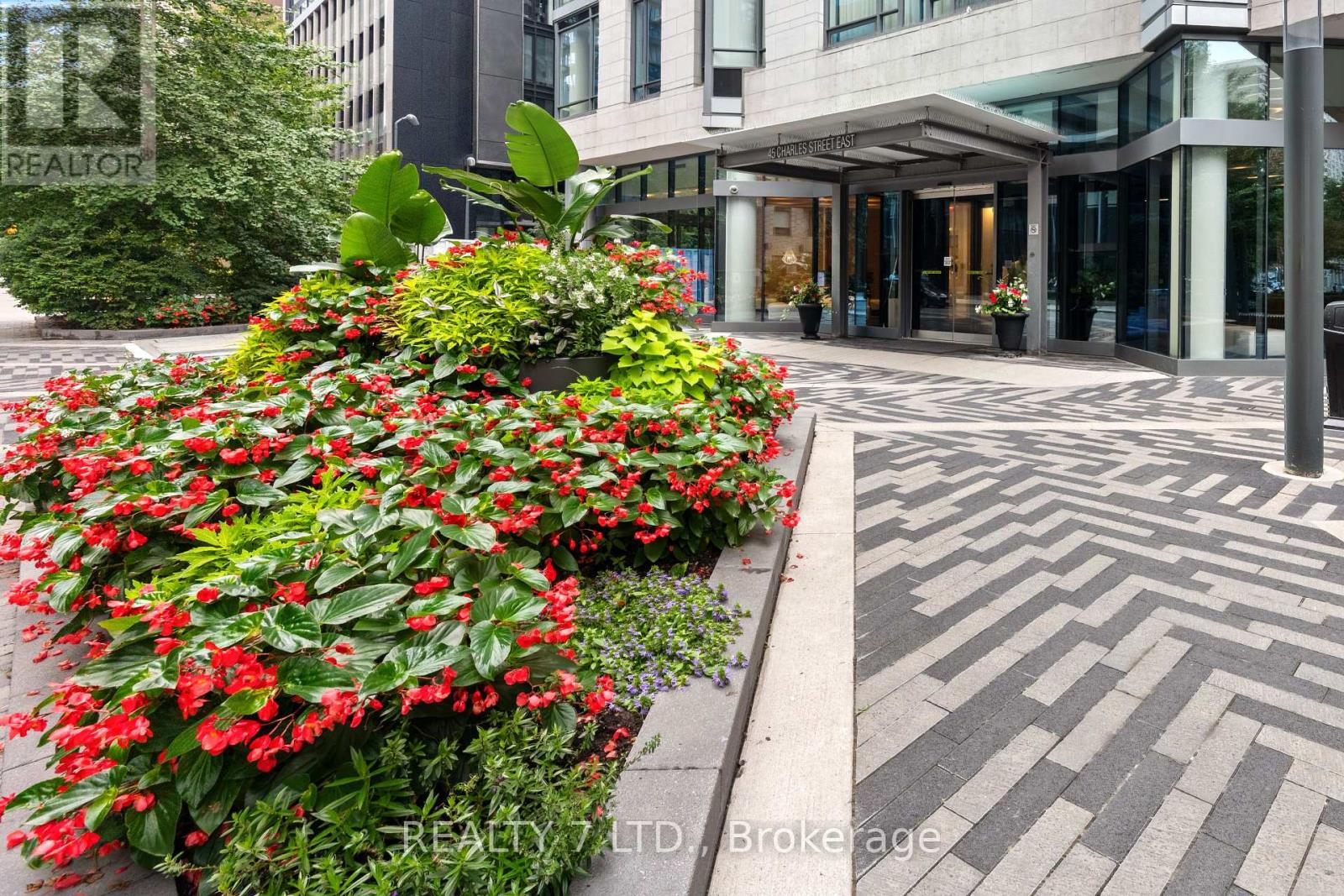 1808 - 45 Charles Street E, Toronto, Ontario M4Y 0B8 - Photo 5 - C13679674