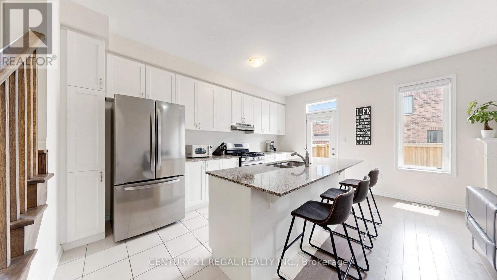 1403 Longspur Trail, Pickering, Ontario  L1X 0N2 - Photo 6 - E13679662