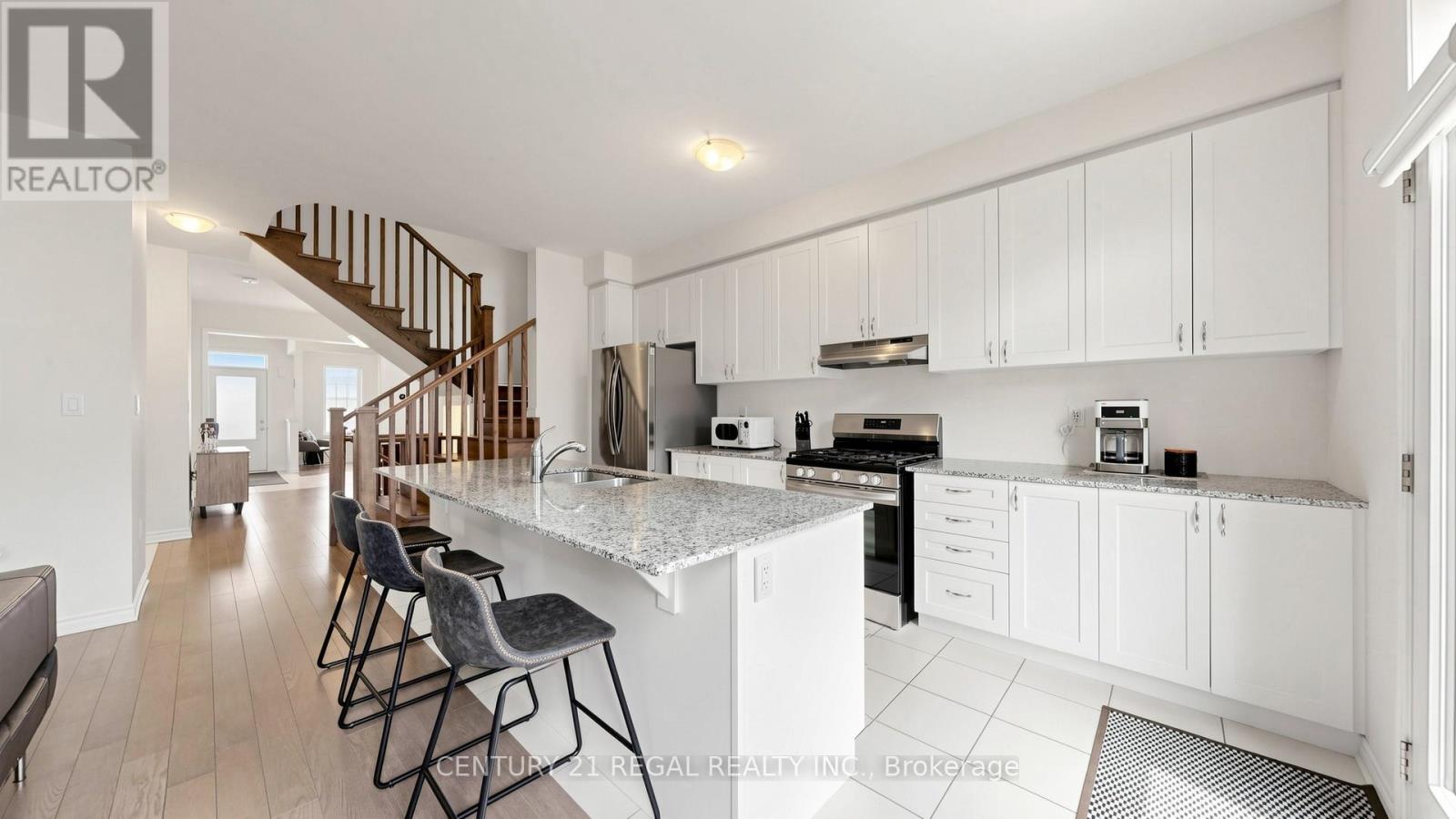 1403 Longspur Trail, Pickering, Ontario  L1X 0N2 - Photo 7 - E13679662
