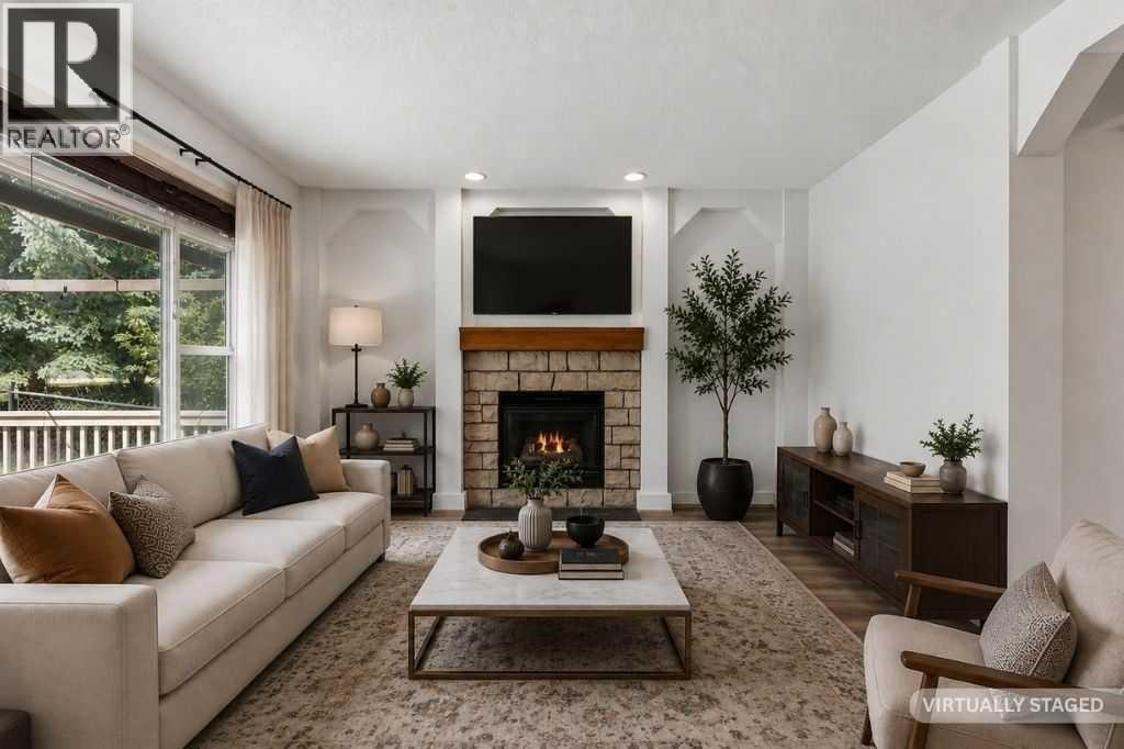 420 Royal Oak Circle Nw, Calgary, Alberta  T3G 4X8 - Photo 11 - A2335895