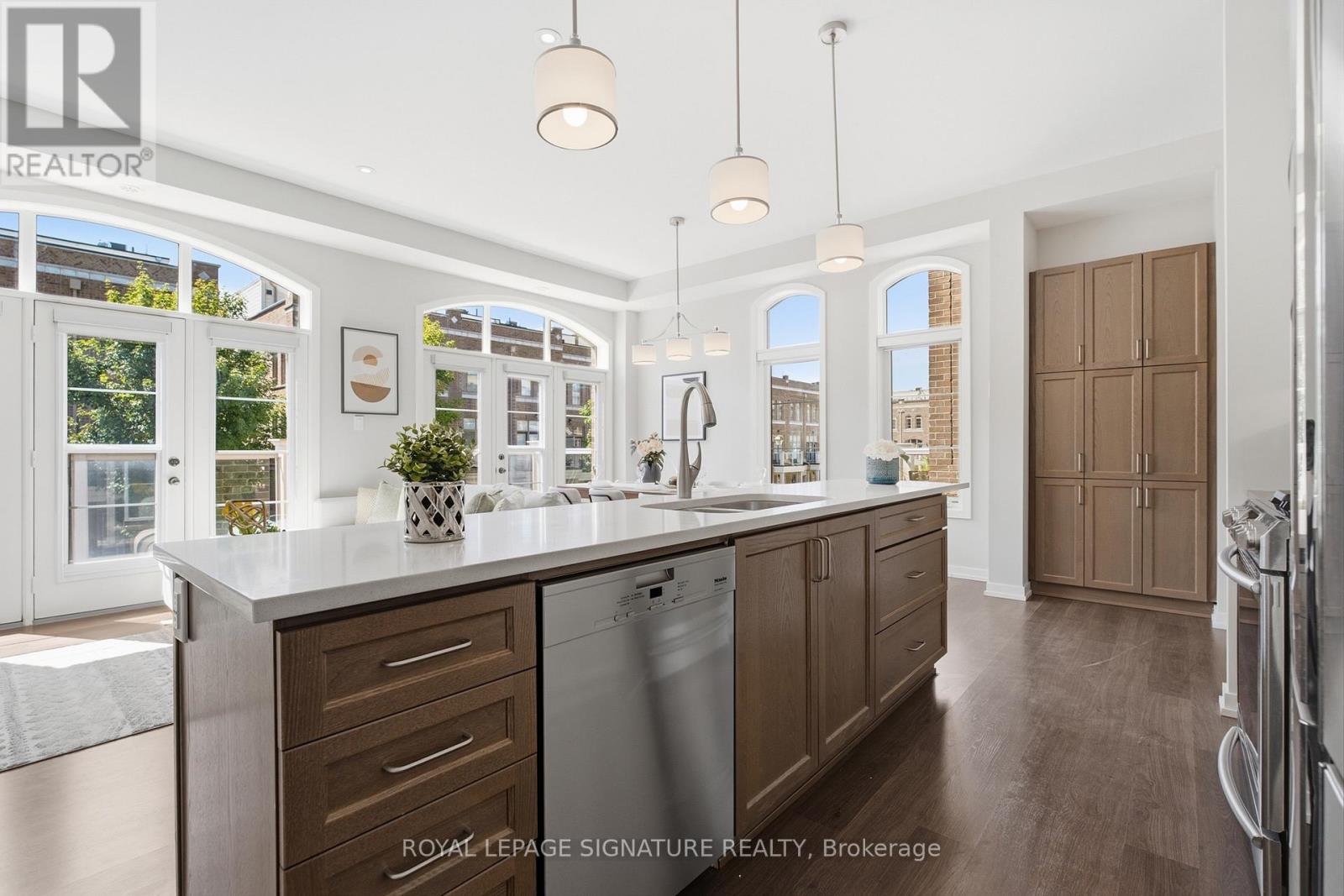 306 John Davis Gate, Whitchurch-Stouffville, Ontario L4A 1X1 - Photo 16 - N13679638